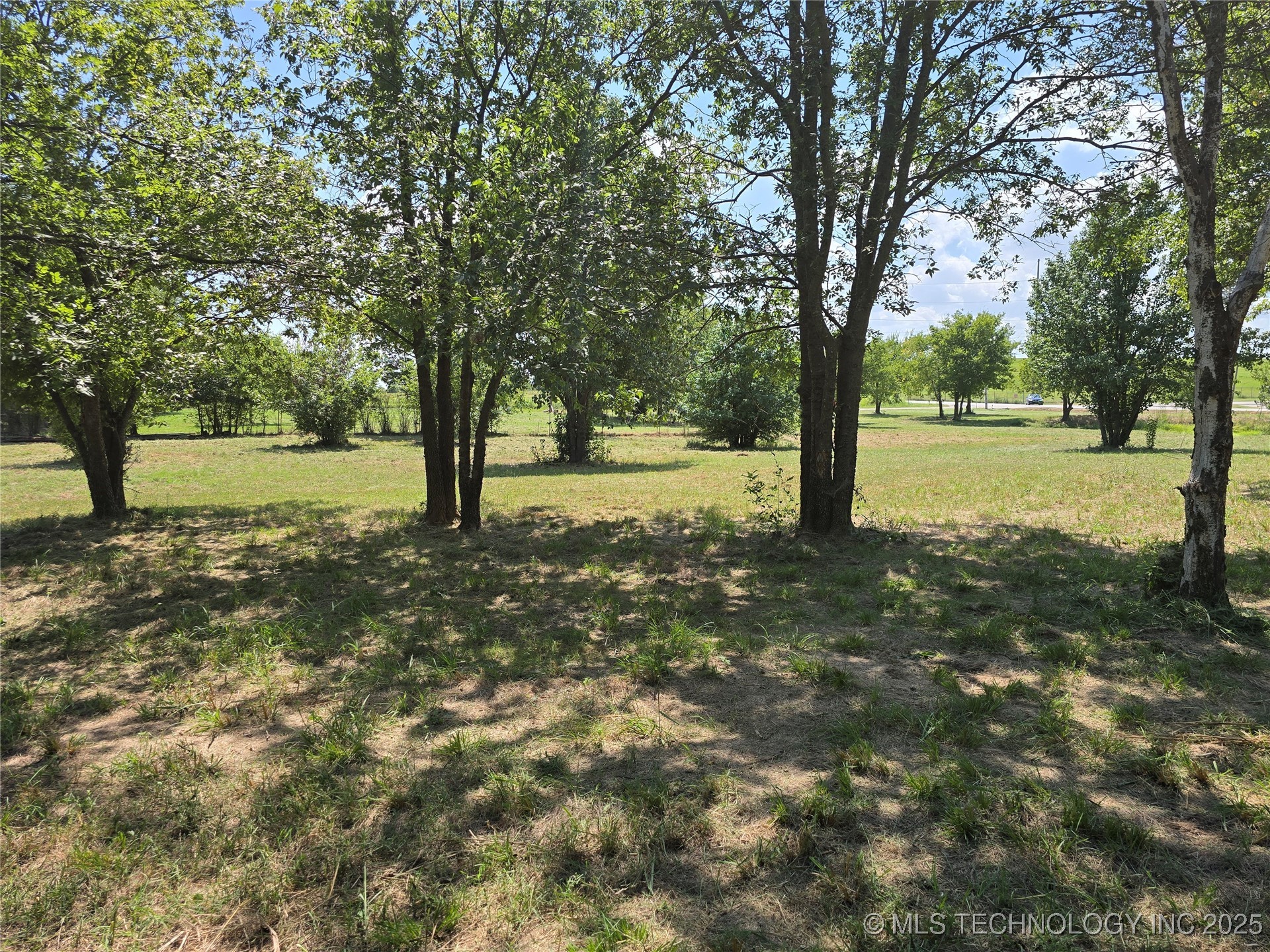 E 21st Street S Property Photo 6