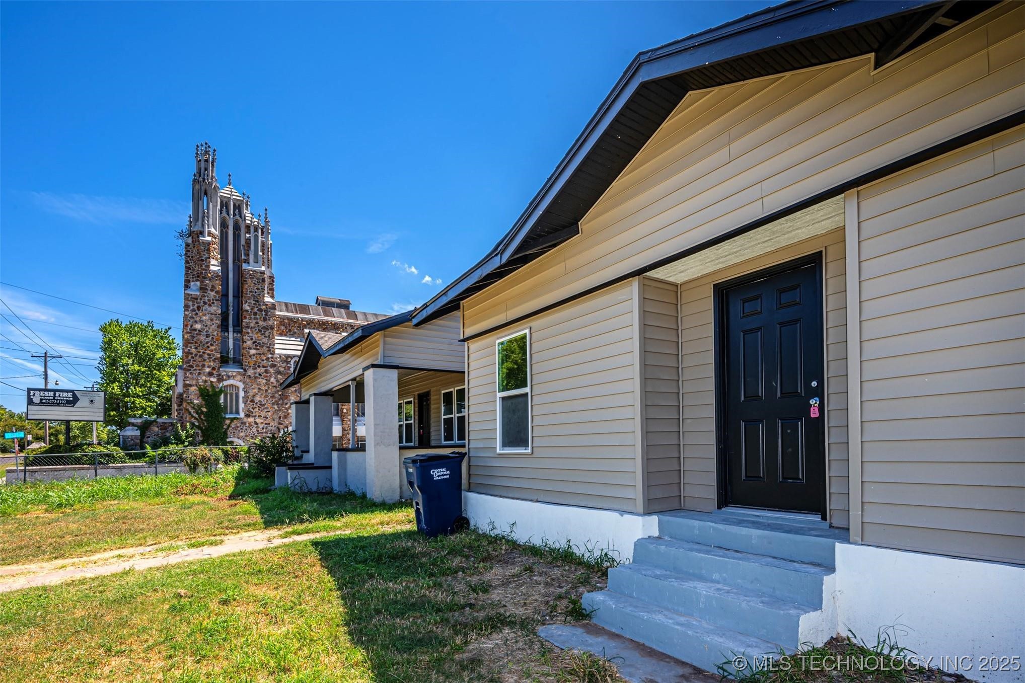 1015 E Main Street Property Photo 2