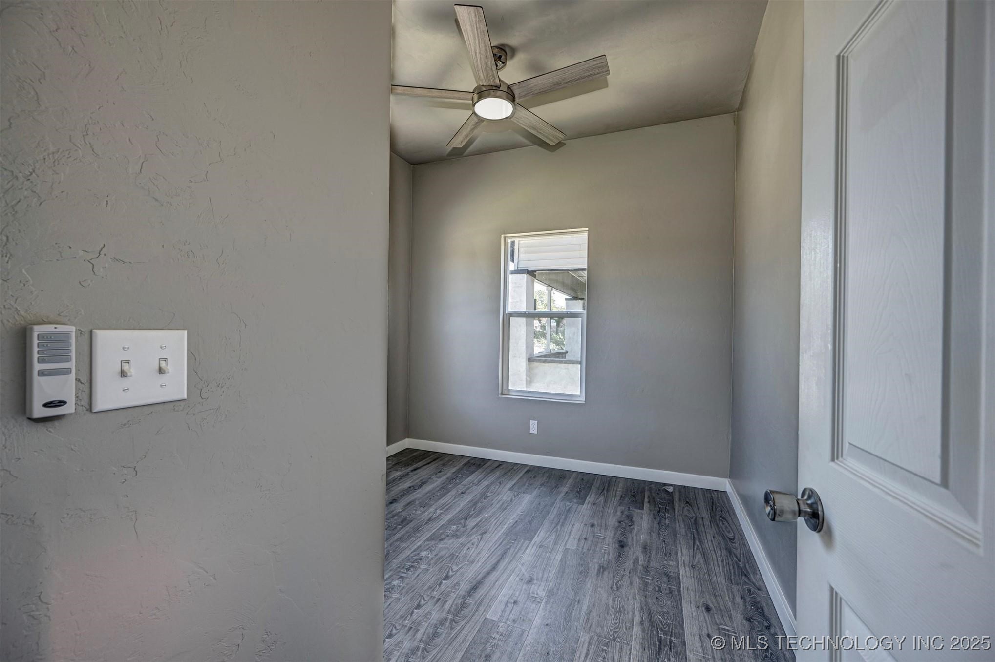 1015 E Main Street Property Photo 22