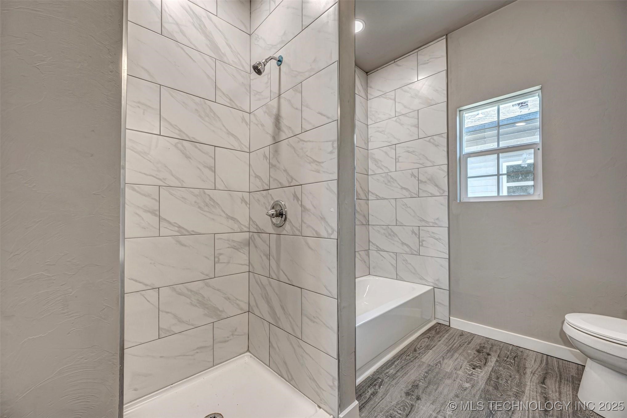 1015 E Main Street Property Photo 24