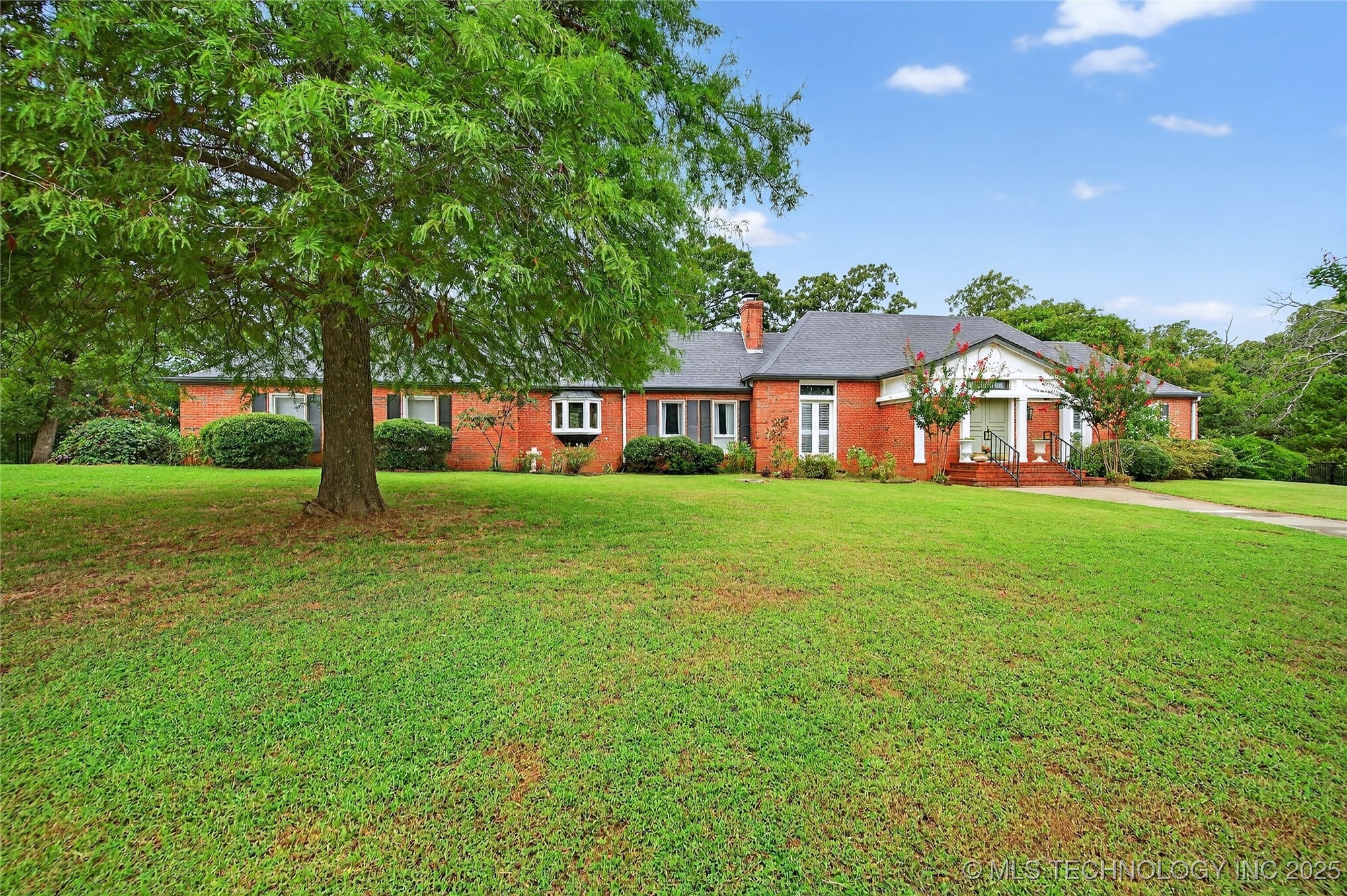 1973 Marie Drive Property Photo 5