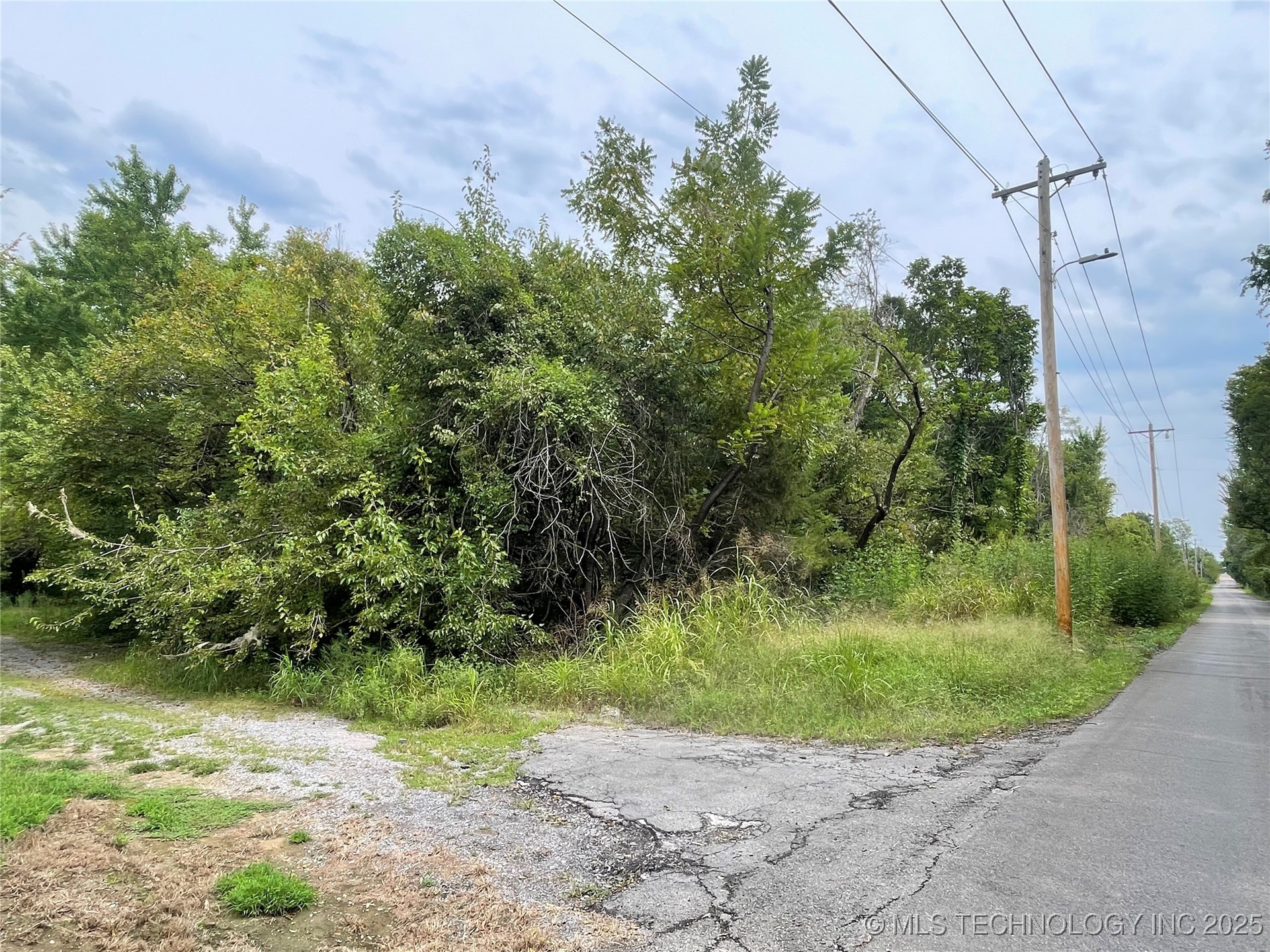 N 10th Street Property Photo 4