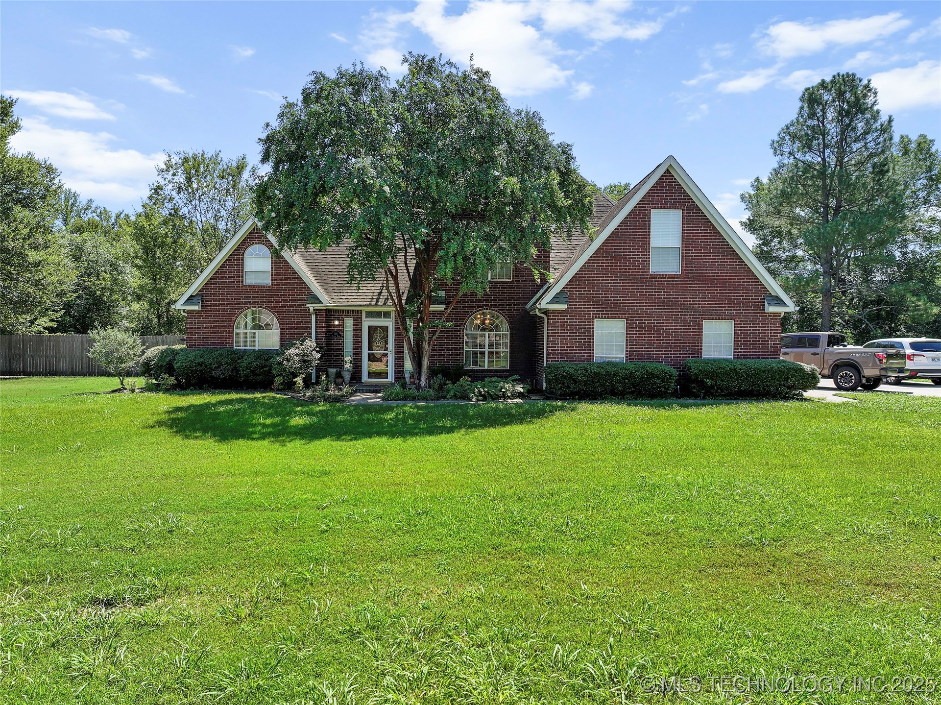 114 Meadow Road Property Photo 1