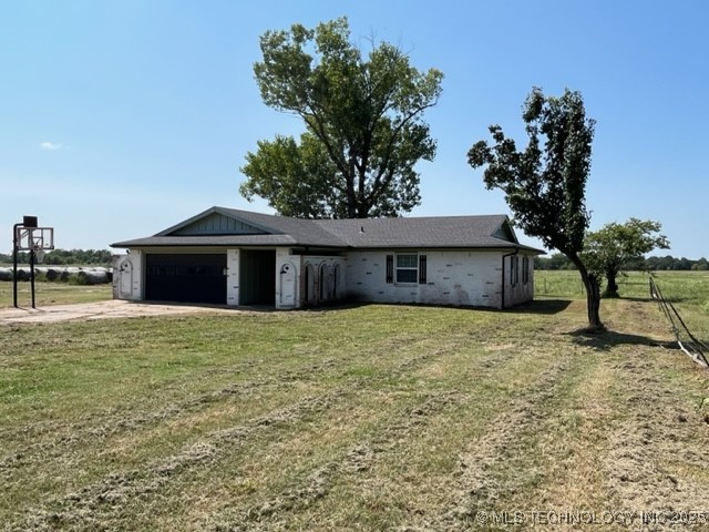 18425 S 270 Road Property Photo 1