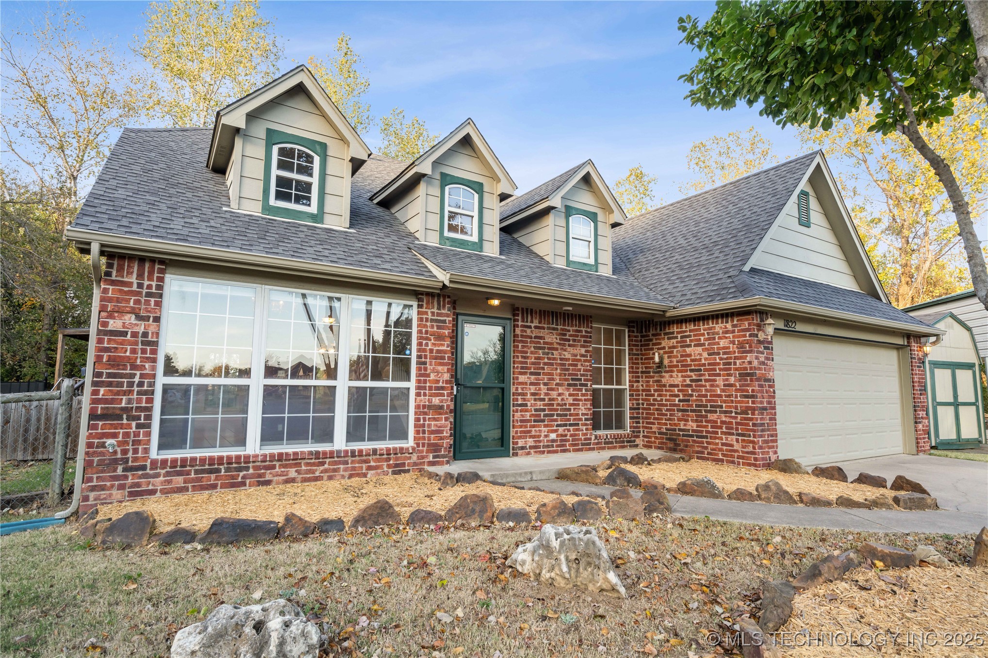 11822 S 268th East Avenue Property Photo 4