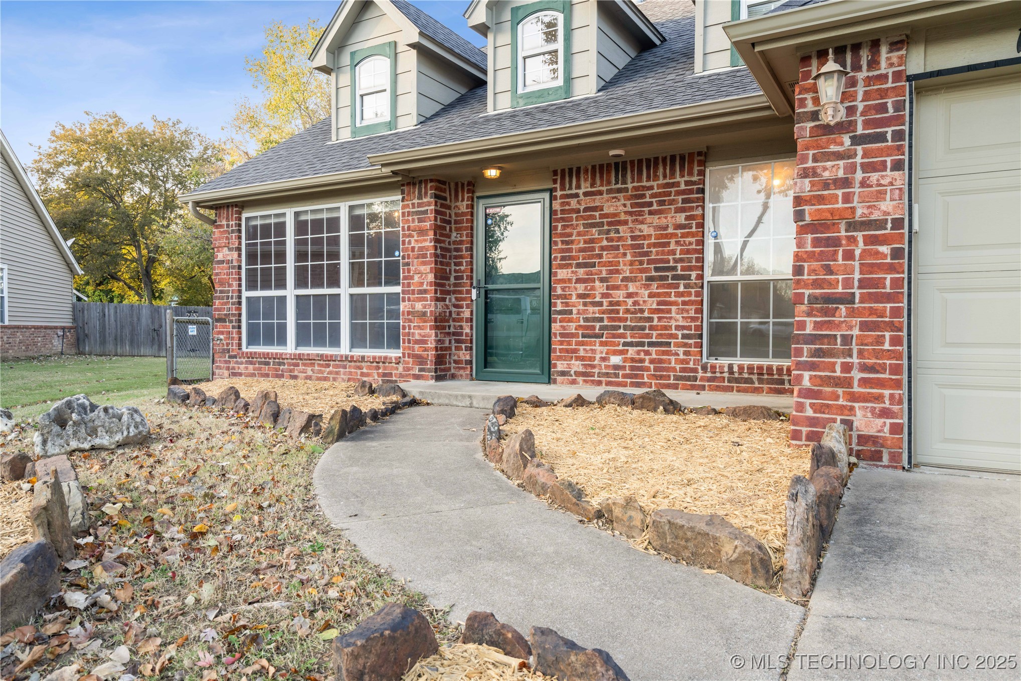 11822 S 268th East Avenue Property Photo 5