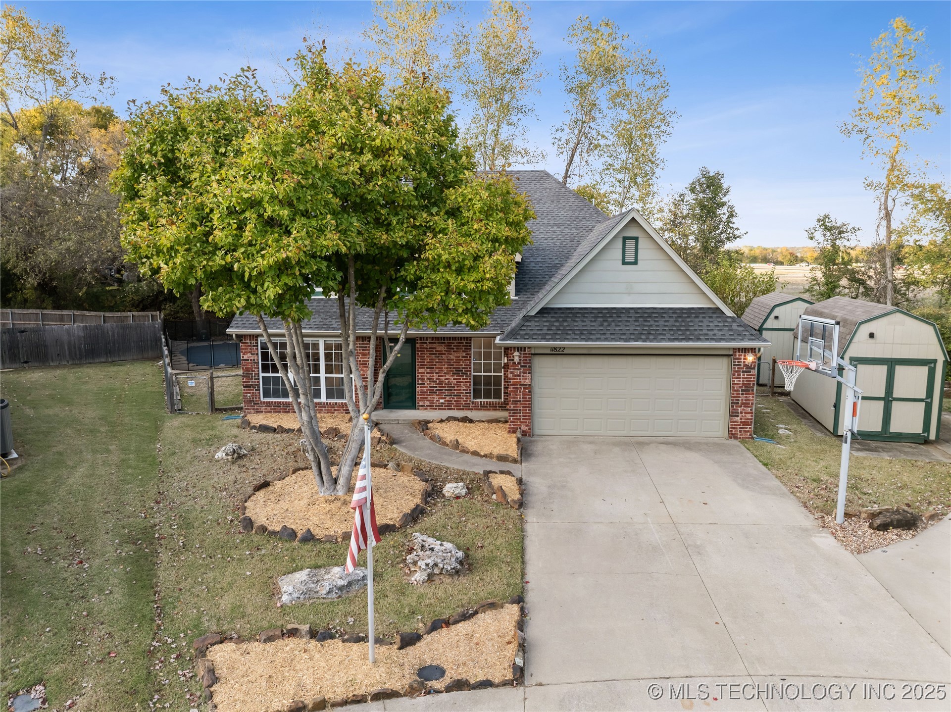 11822 S 268th East Avenue Property Photo 6