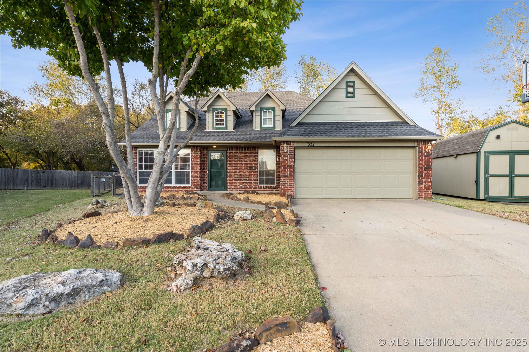 11822 S 268th East Avenue Property Photo 8