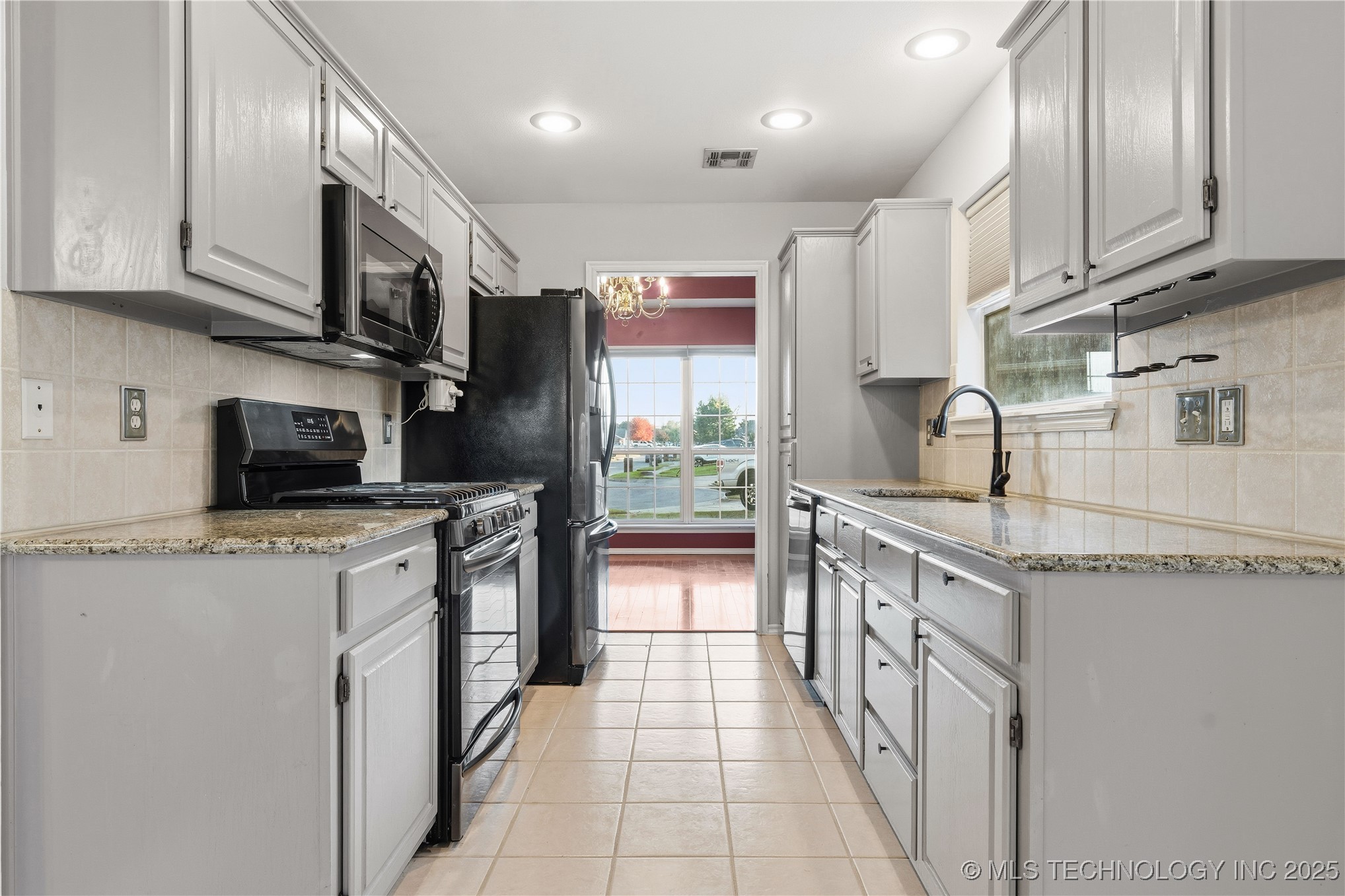 11822 S 268th East Avenue Property Photo 34