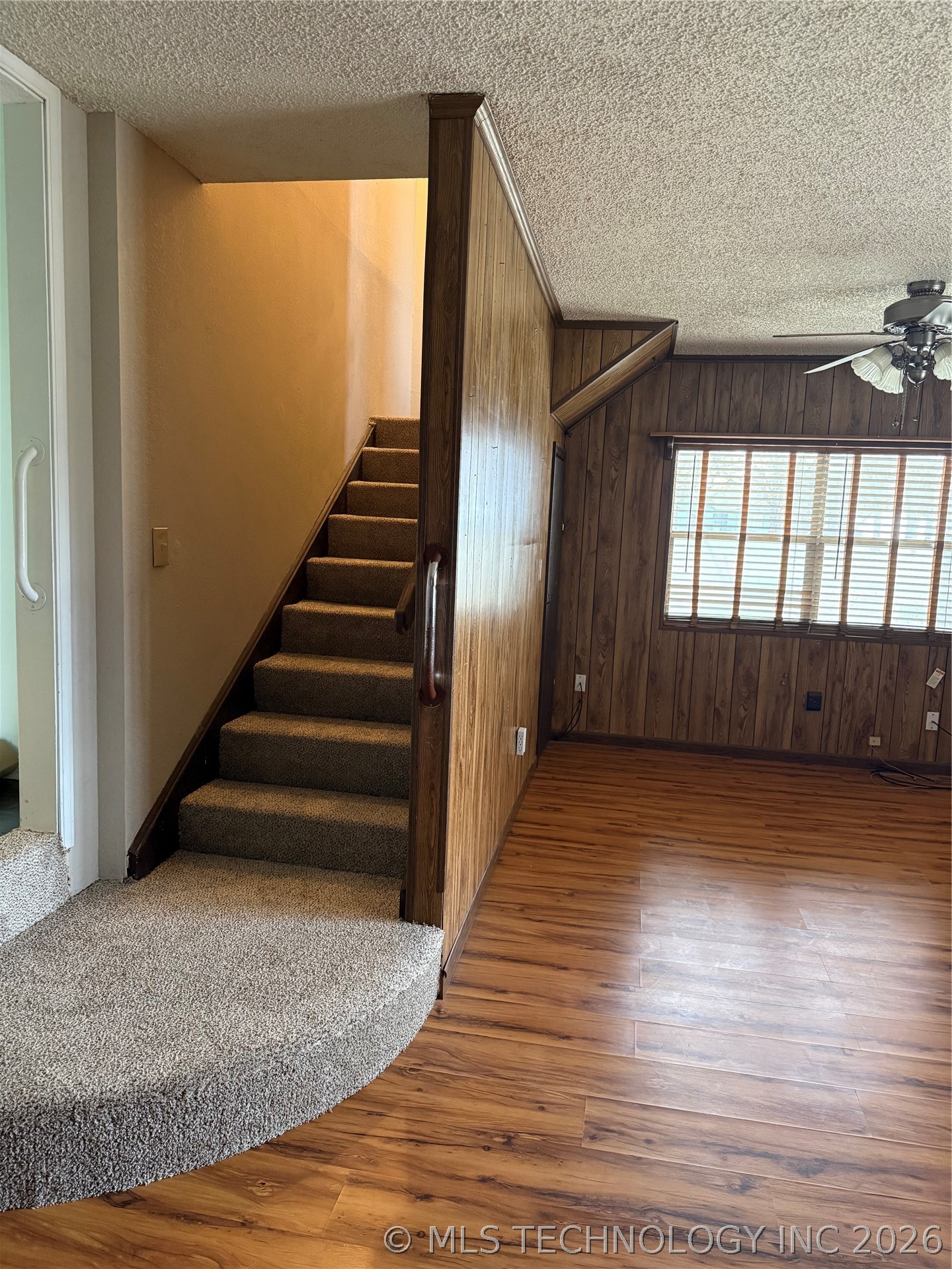 3031 N 430 Property Photo 21