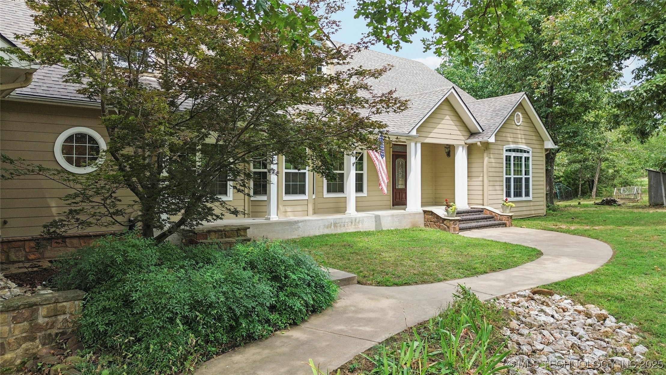 16400 Hubbard Road Property Photo 8