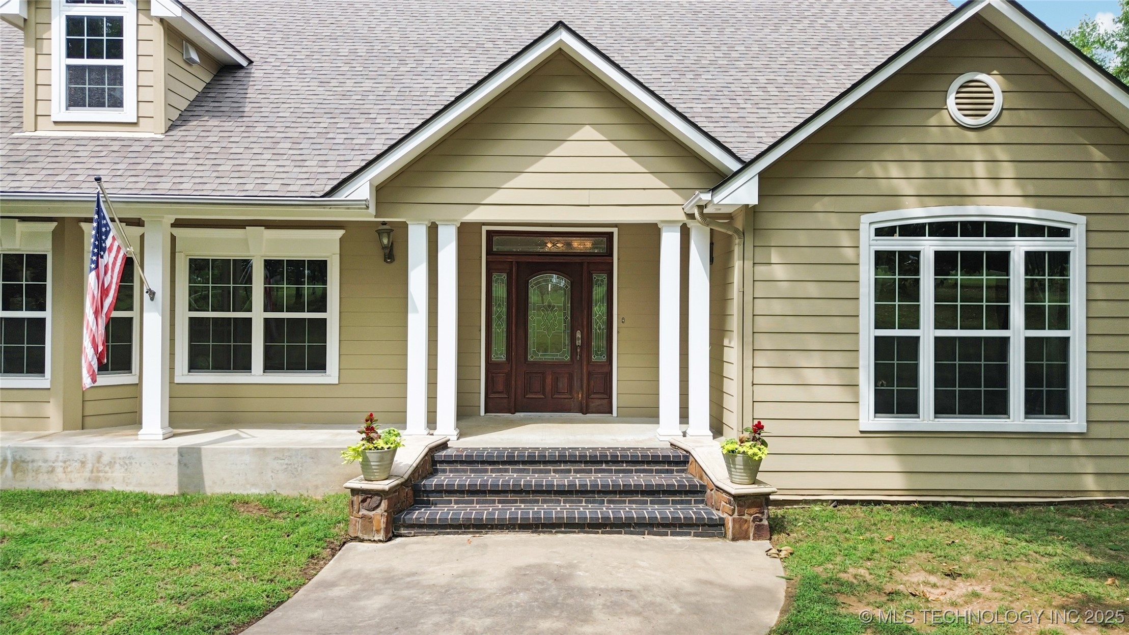 16400 Hubbard Road Property Photo 9