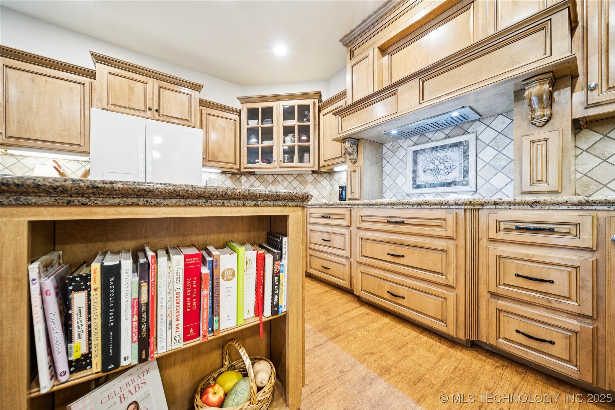 16400 Hubbard Road Property Photo 23