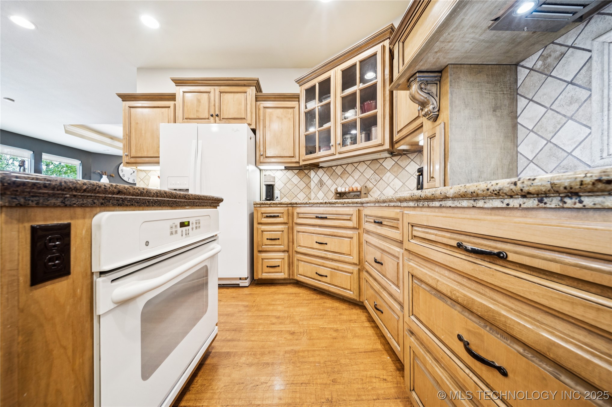 16400 Hubbard Road Property Photo 24