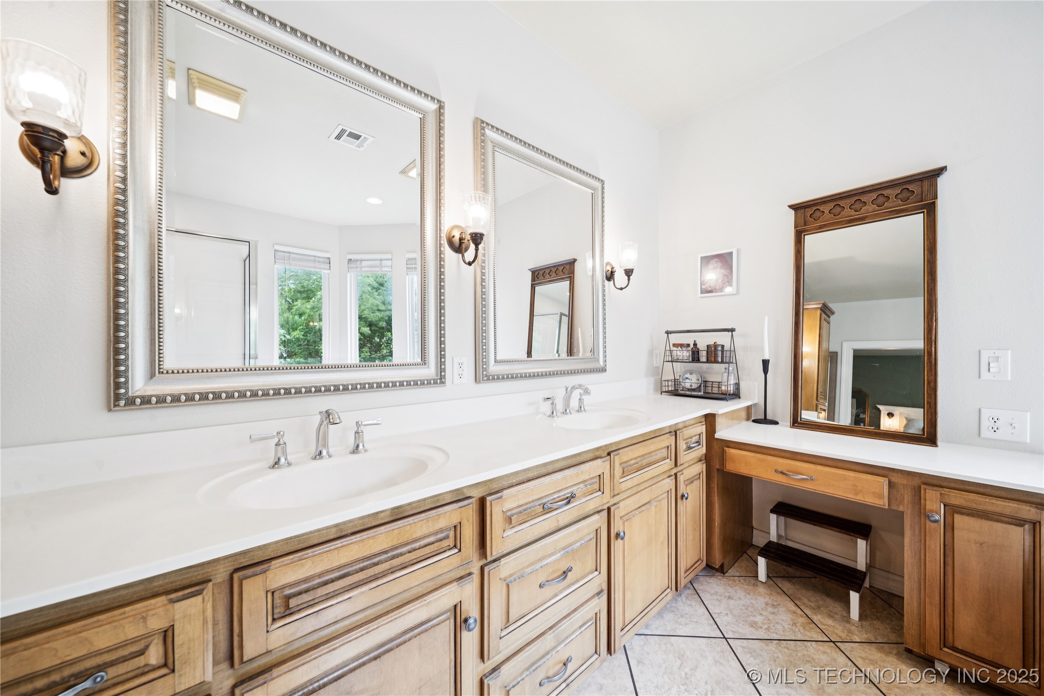 16400 Hubbard Road Property Photo 32