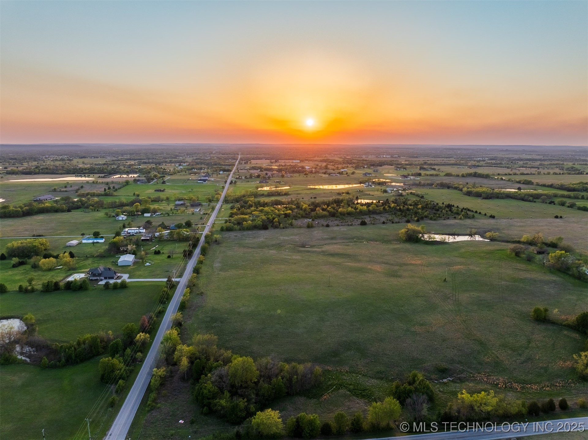 10 N Memorial Drive Property Photo 3