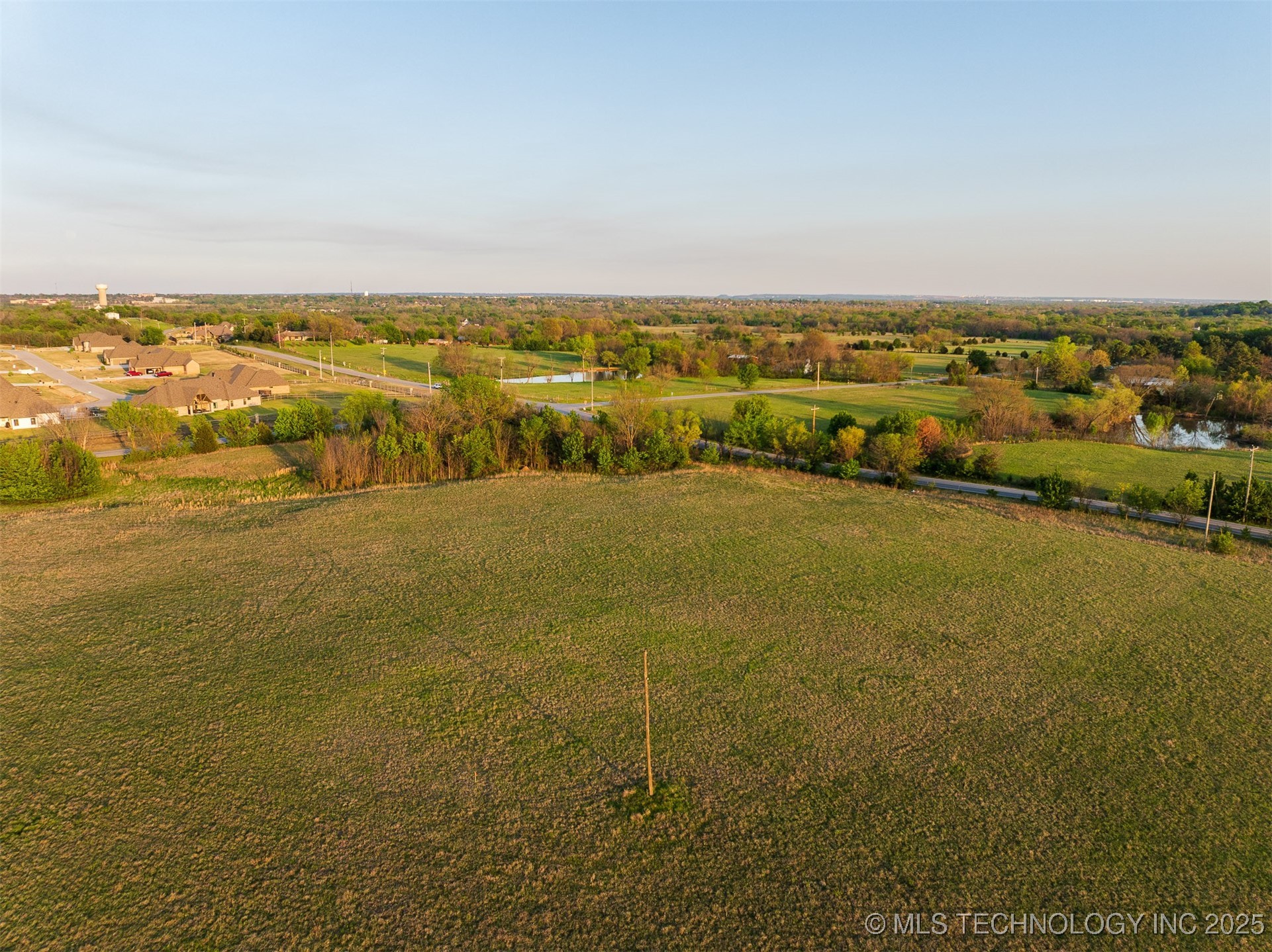 10 N Memorial Drive Property Photo 24