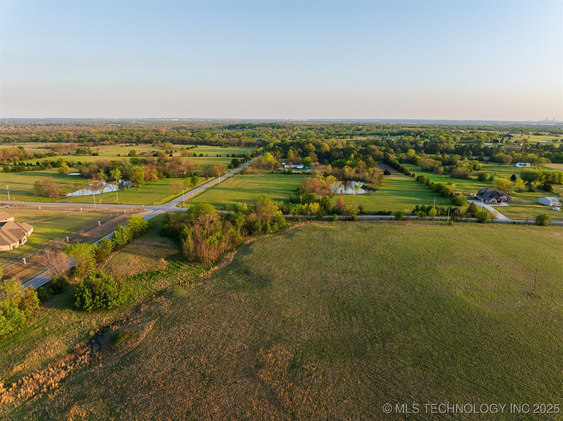 10 N Memorial Drive Property Photo 26