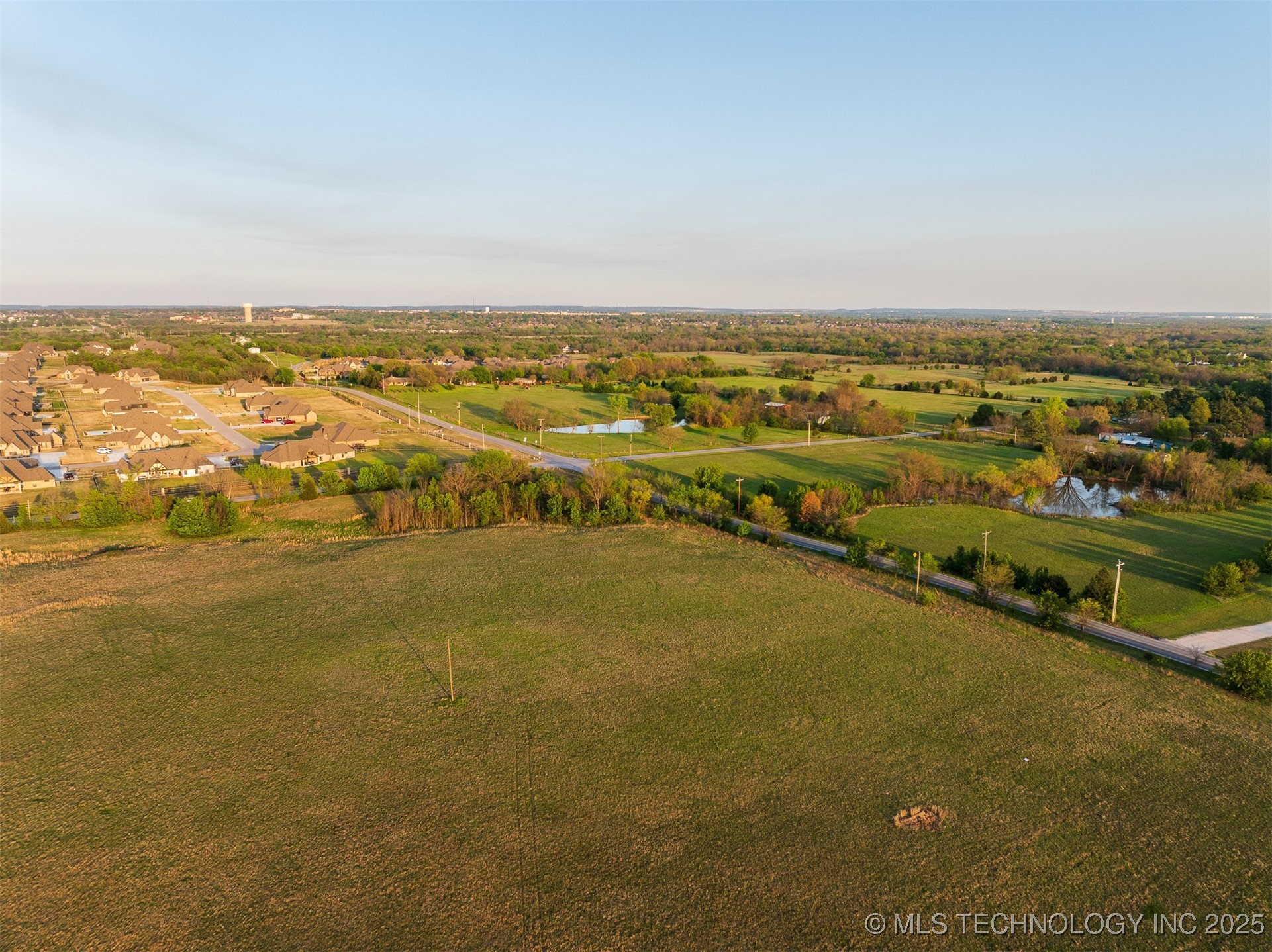 10 N Memorial Drive Property Photo 28