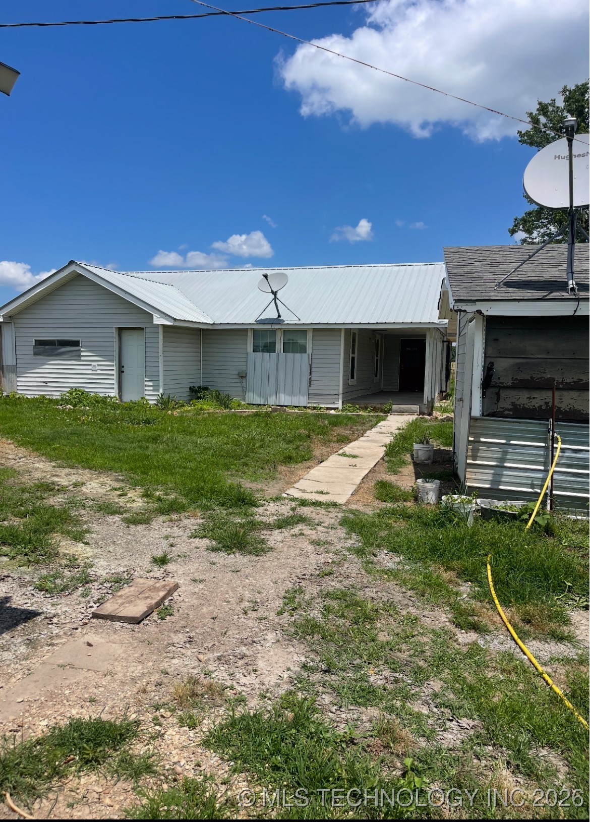 54709 S 683 Road Property Photo 1