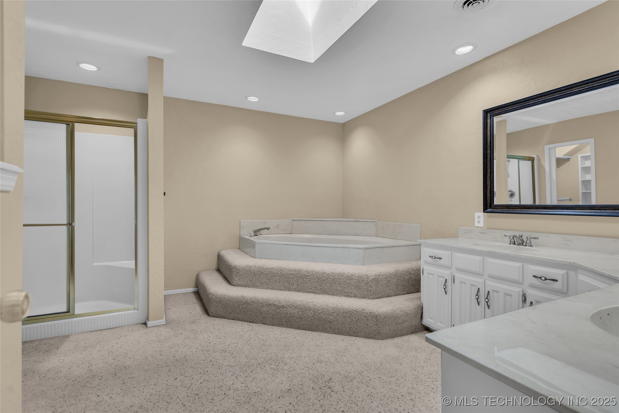 2400 Woodleaf Court Property Photo 25