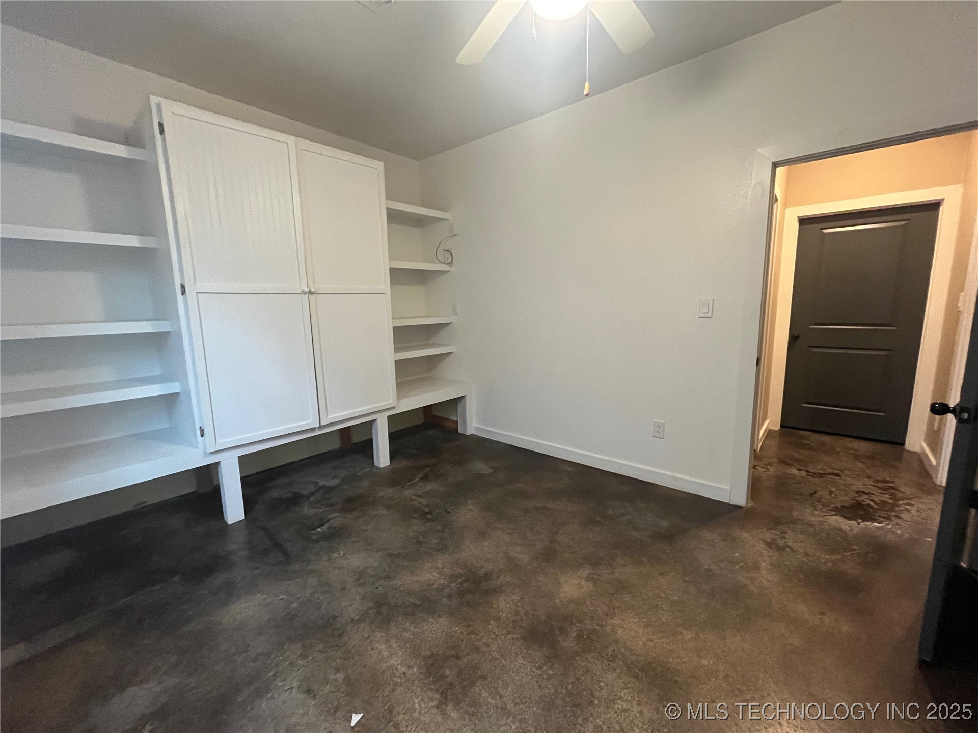 64 Crescent Property Photo 11