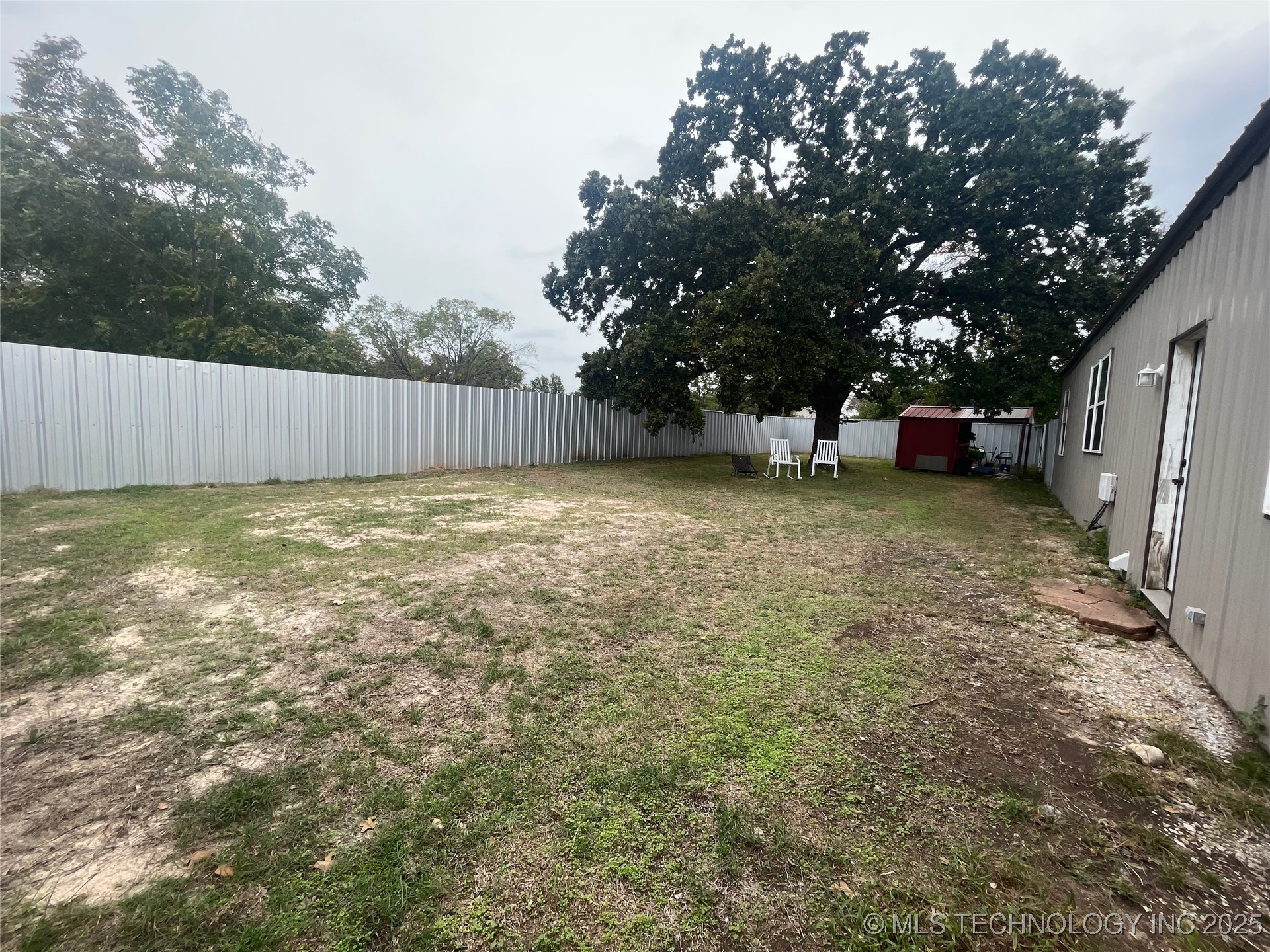 64 Crescent Property Photo 18