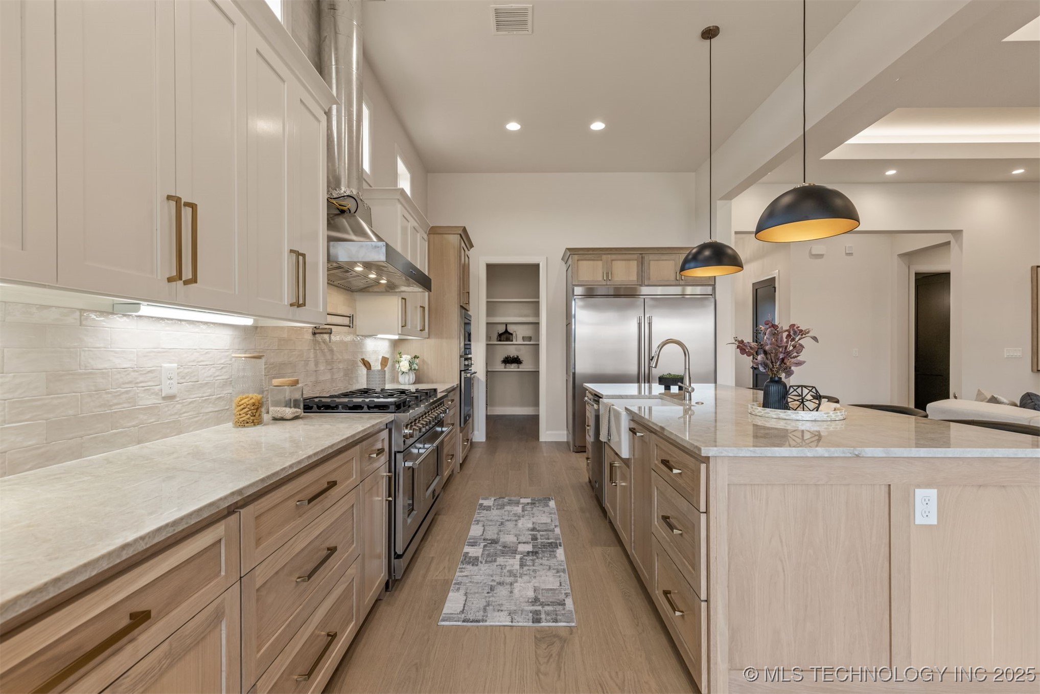 11915 S Vandalia Avenue Property Photo 15