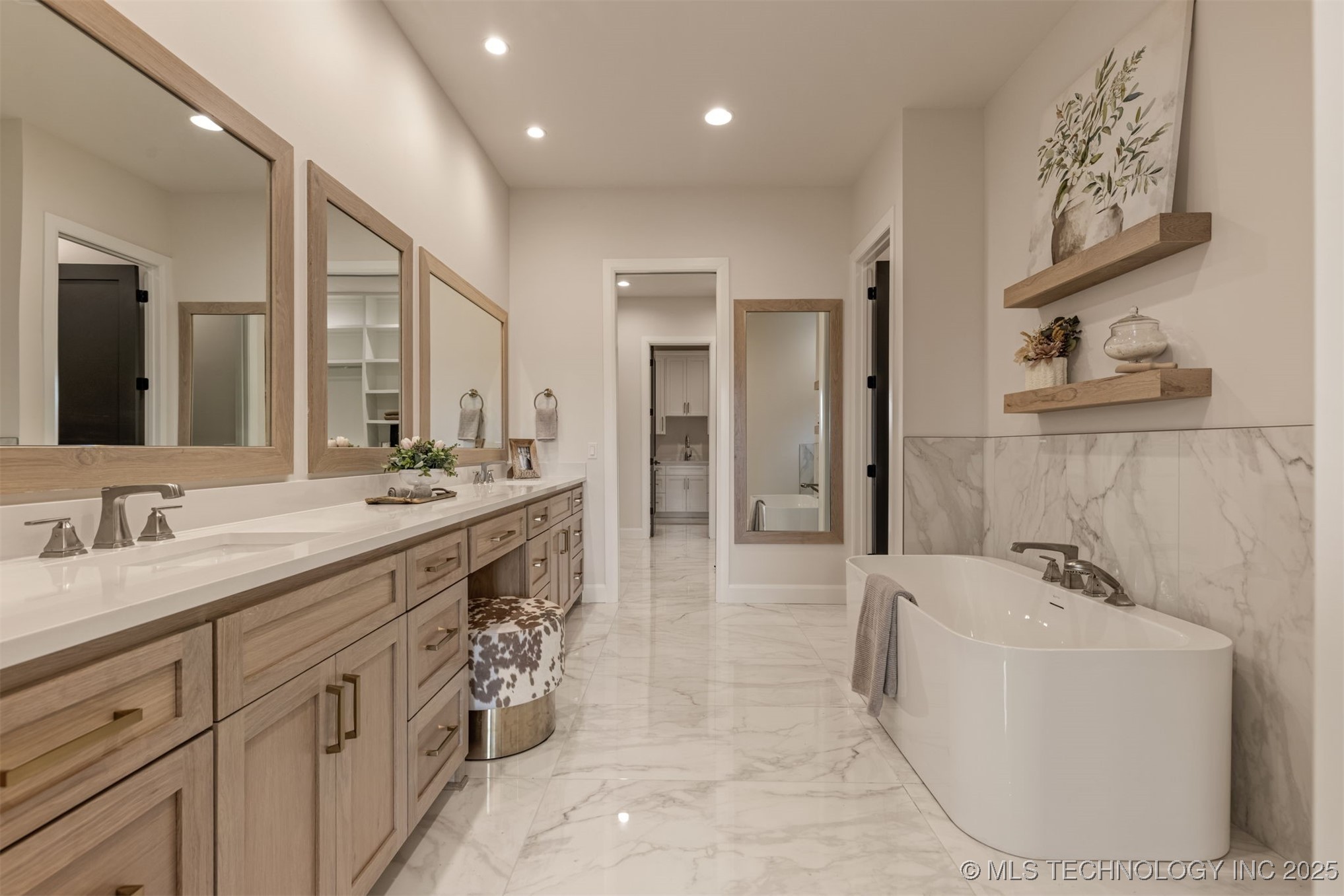 11915 S Vandalia Avenue Property Photo 25