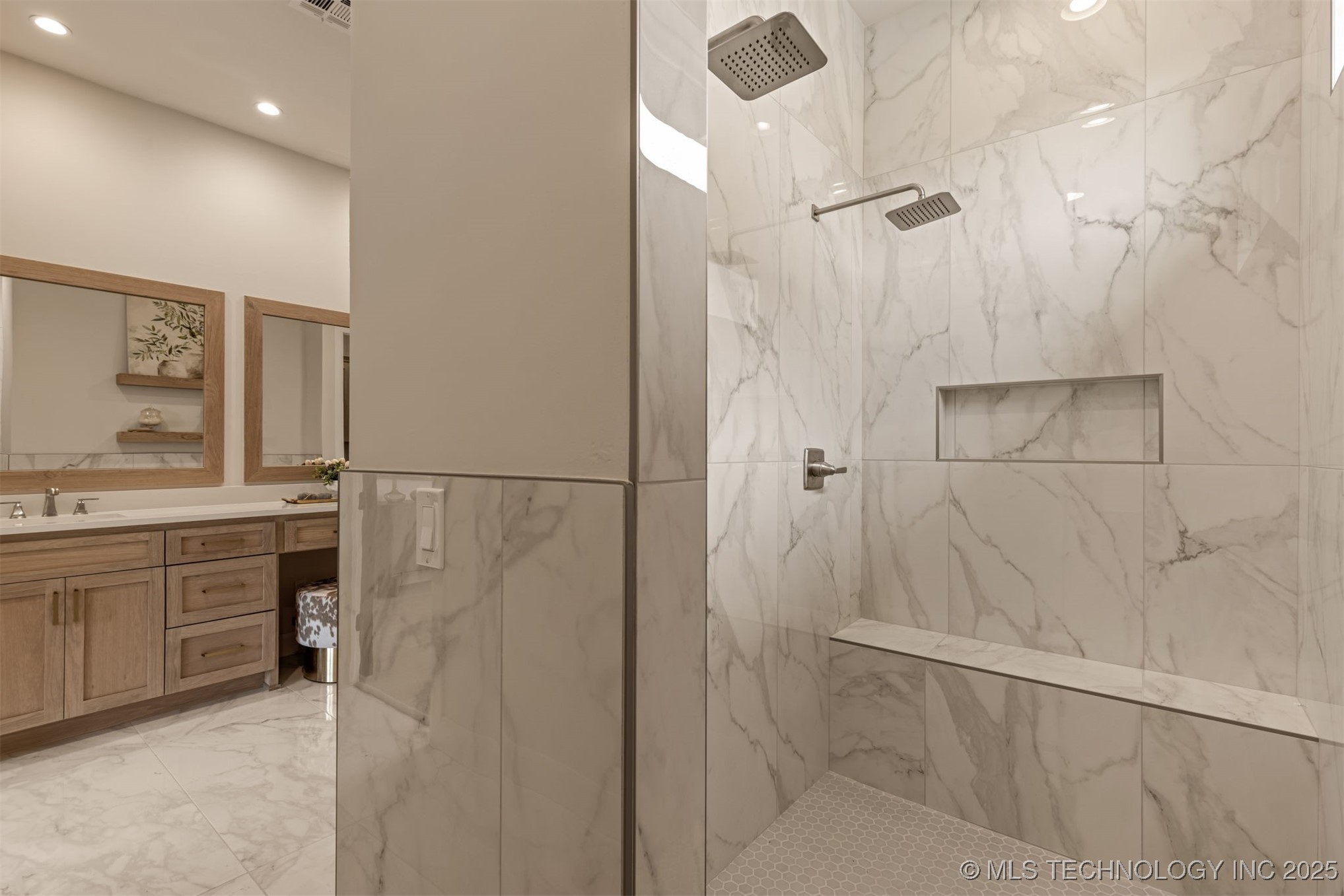 11915 S Vandalia Avenue Property Photo 31