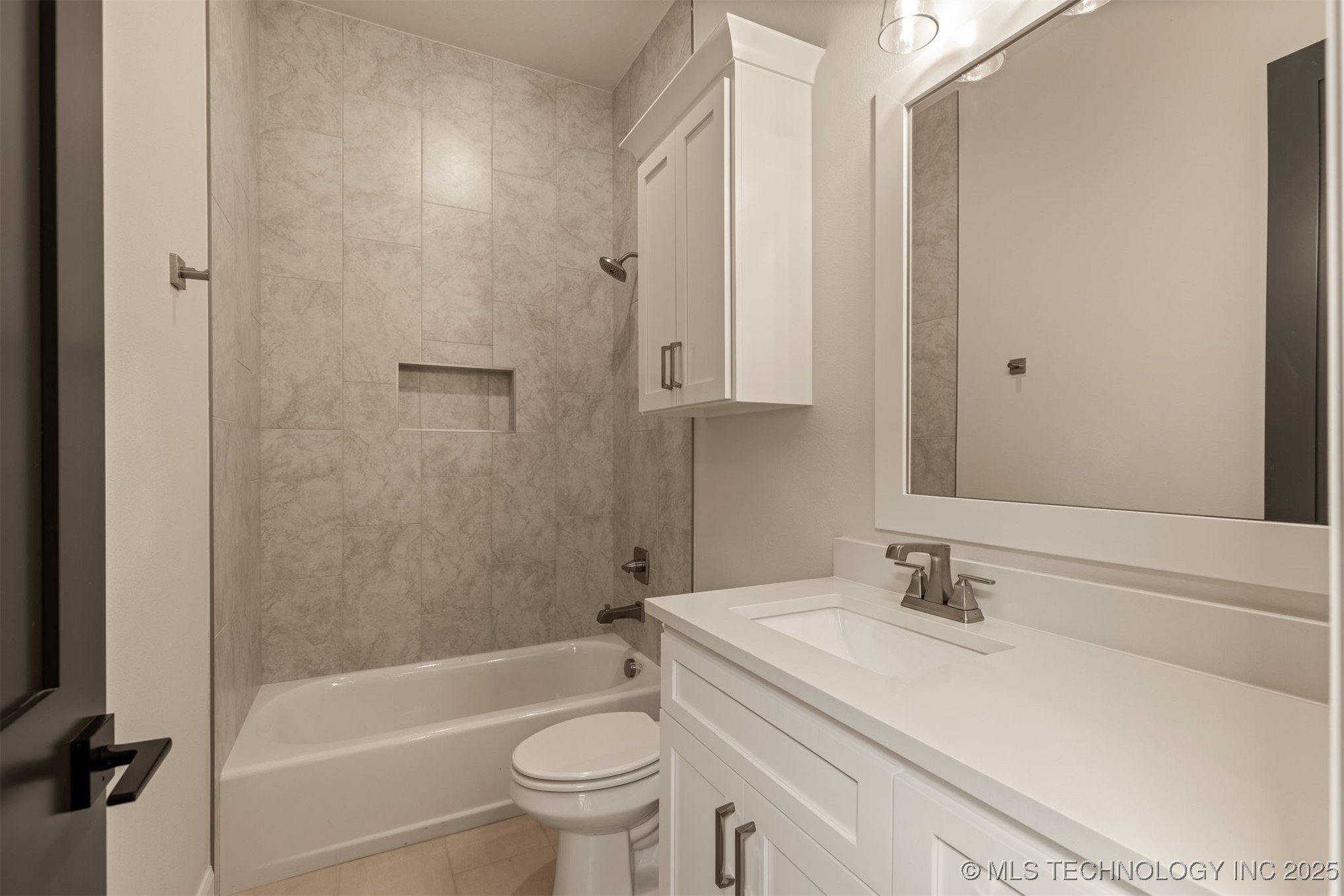 11915 S Vandalia Avenue Property Photo 43