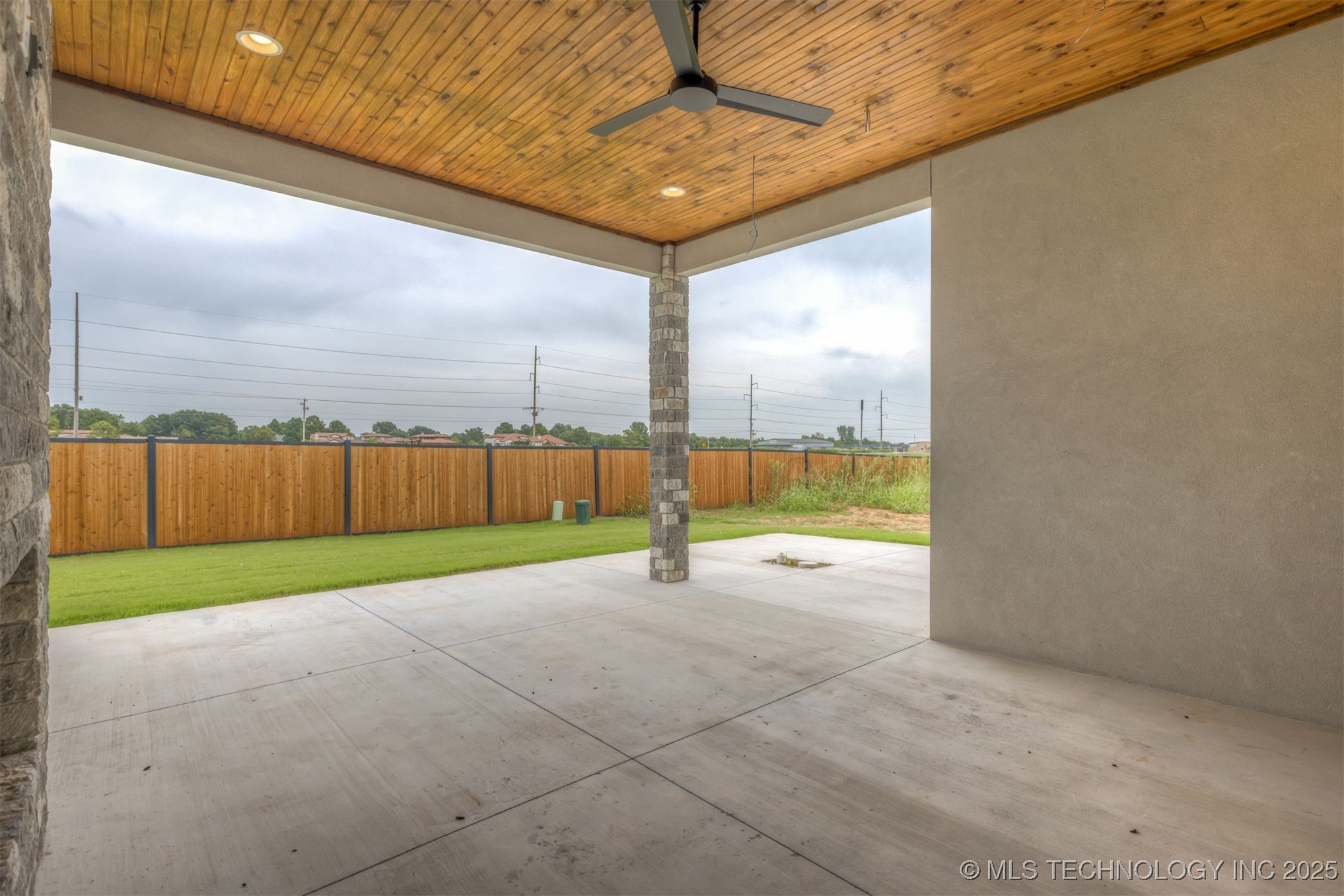 11915 S Vandalia Avenue Property Photo 48