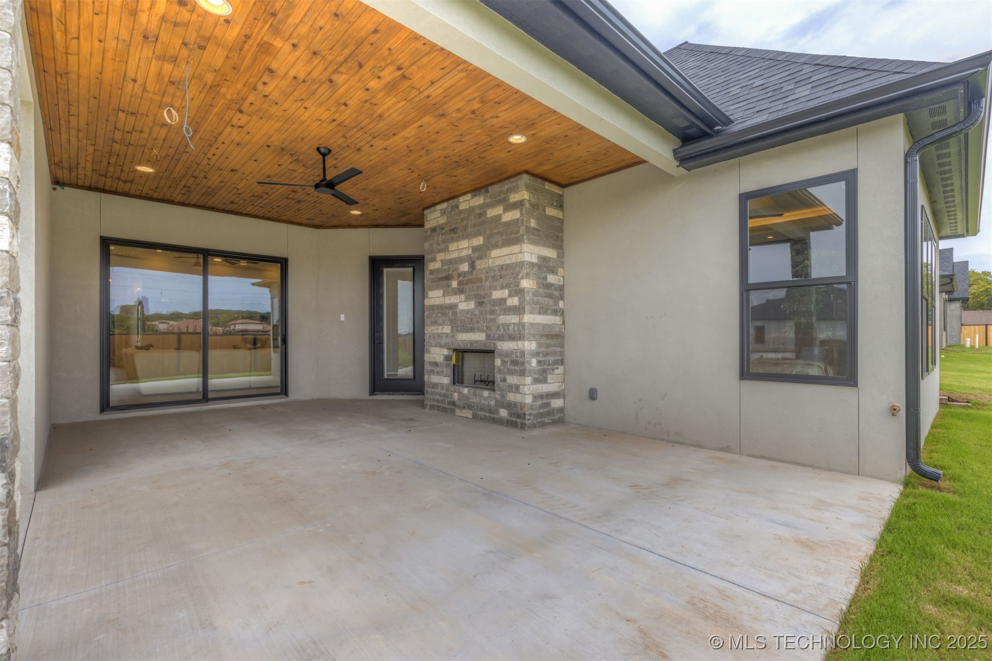 11915 S Vandalia Avenue Property Photo 50