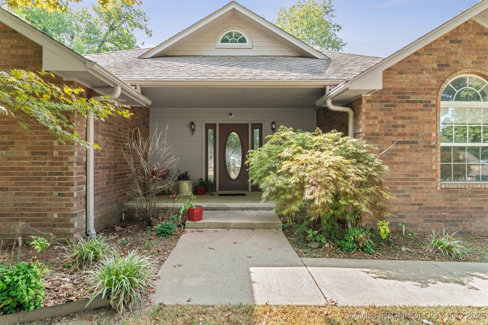 59399 E 288 Court Property Photo 2