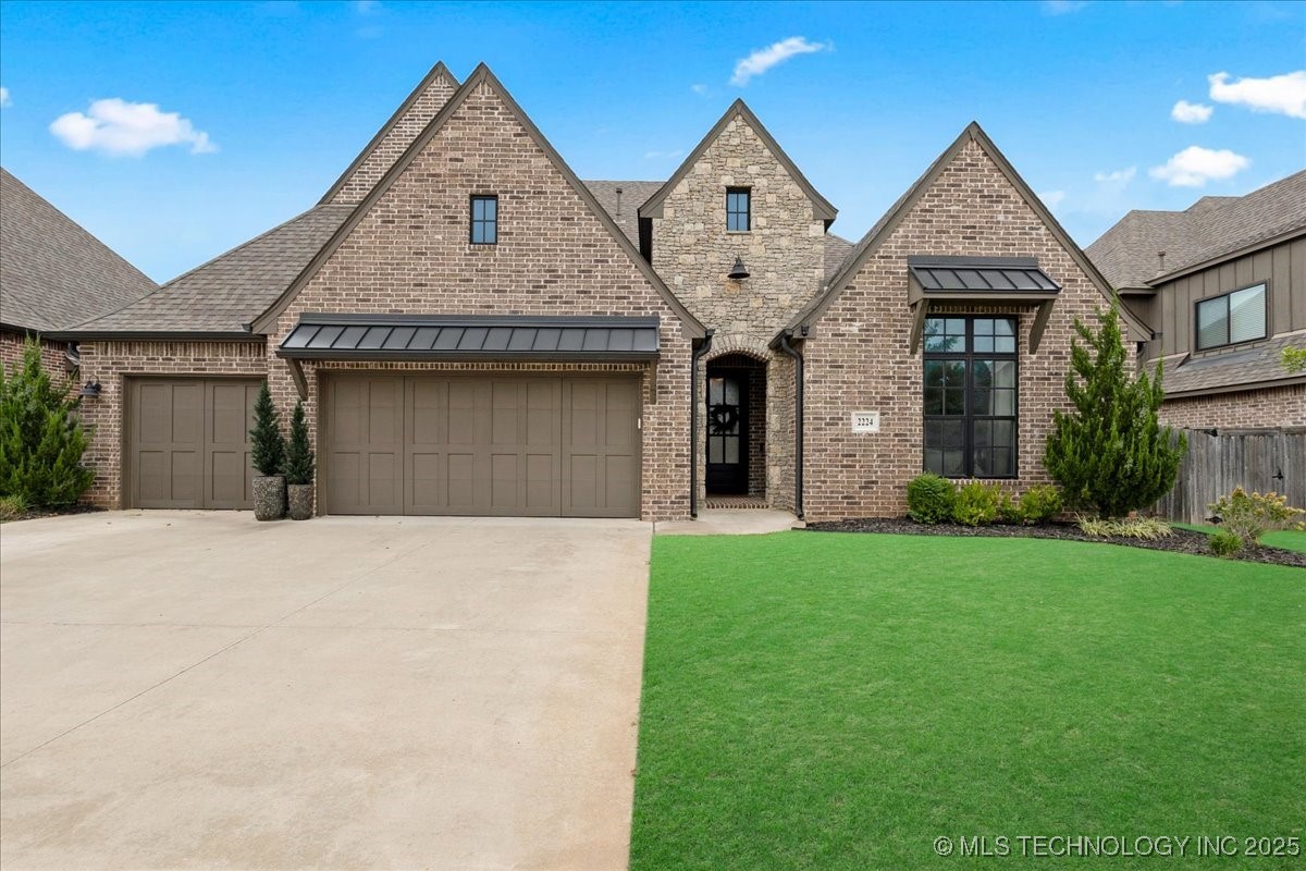 2224 W Decatur Street Property Photo 1