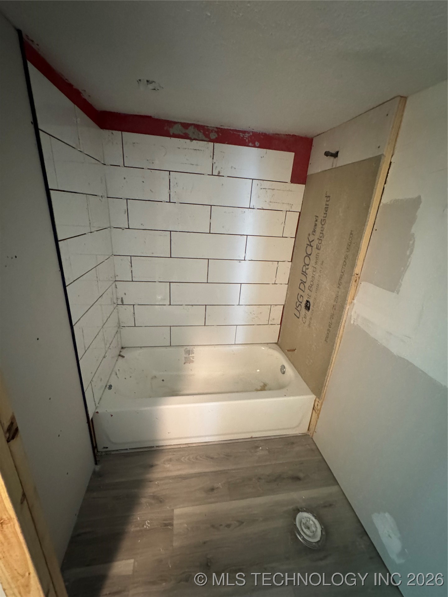 109 W Victor Street Property Photo 10