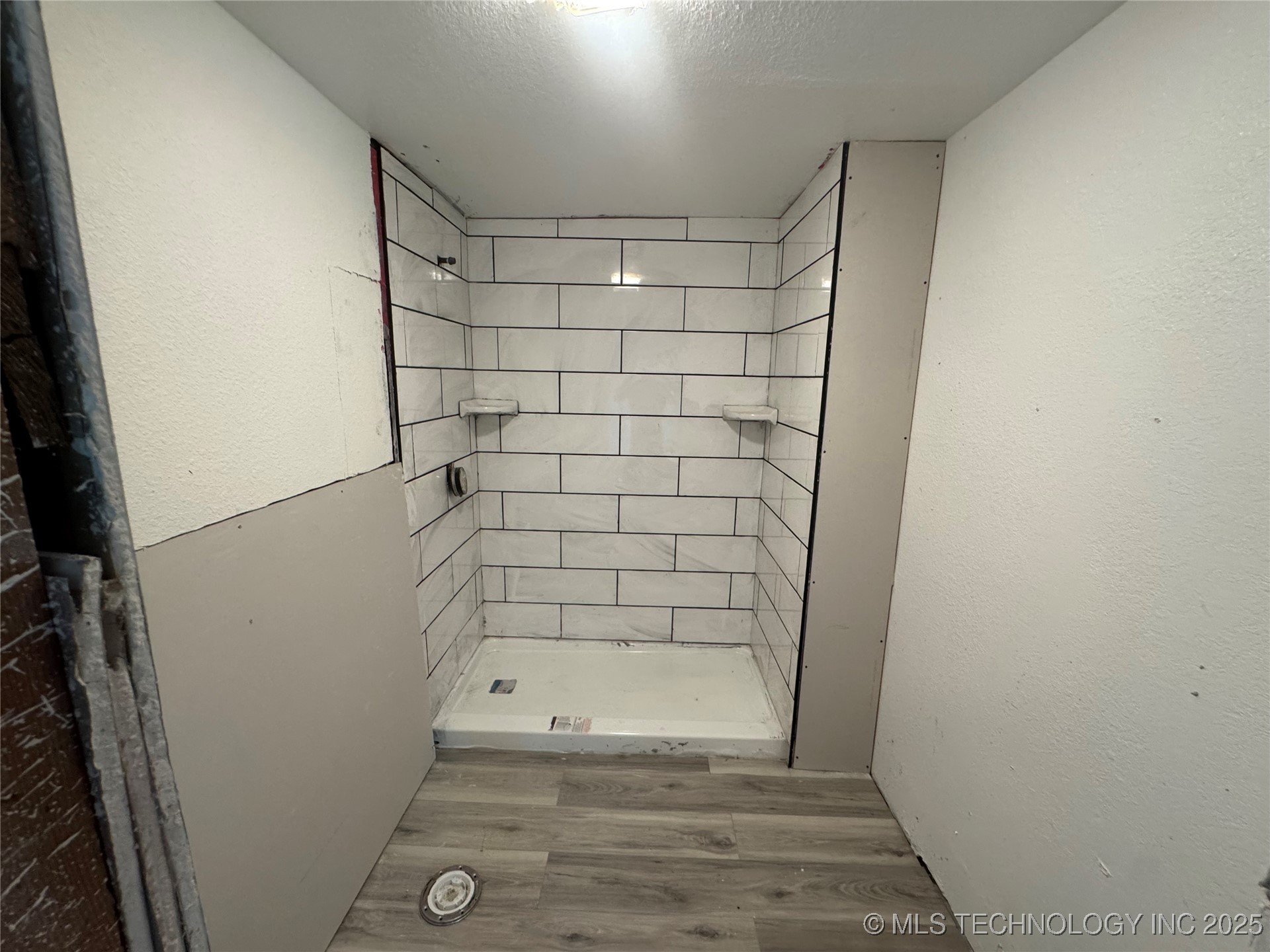 109 W Victor Street Property Photo 17