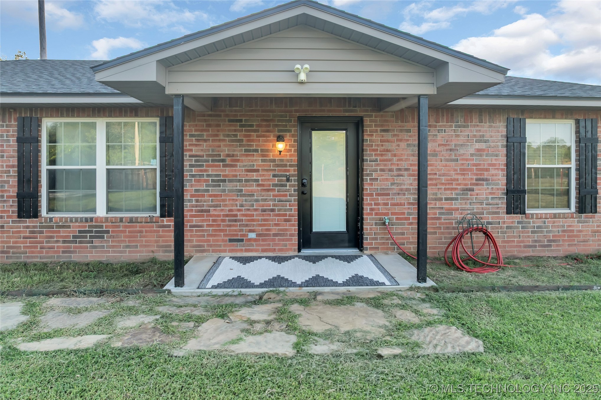 191 Young Road Property Photo 2