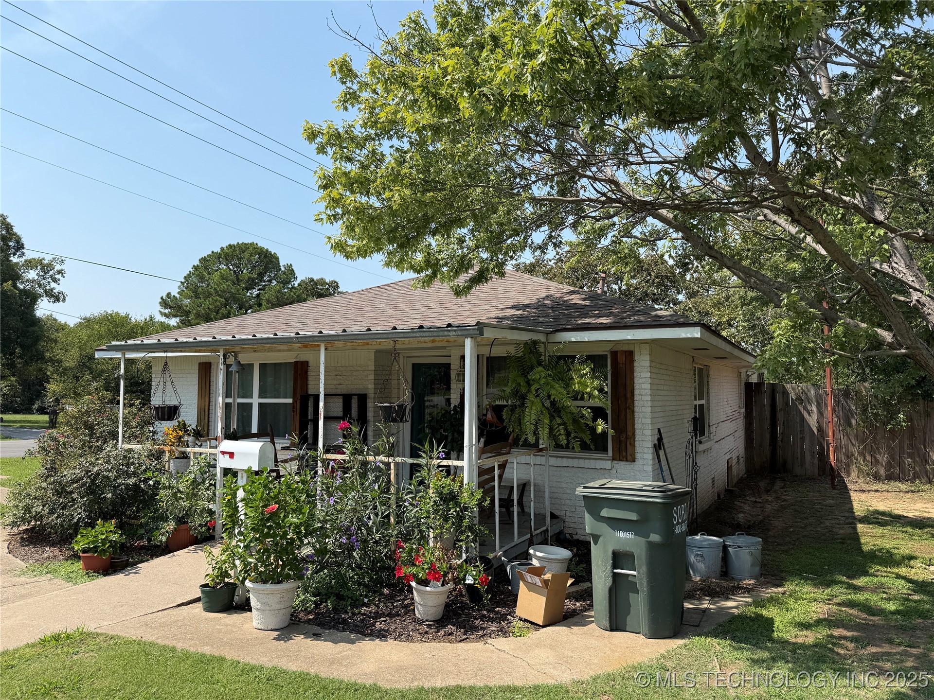 11 Jon Property Photo 1