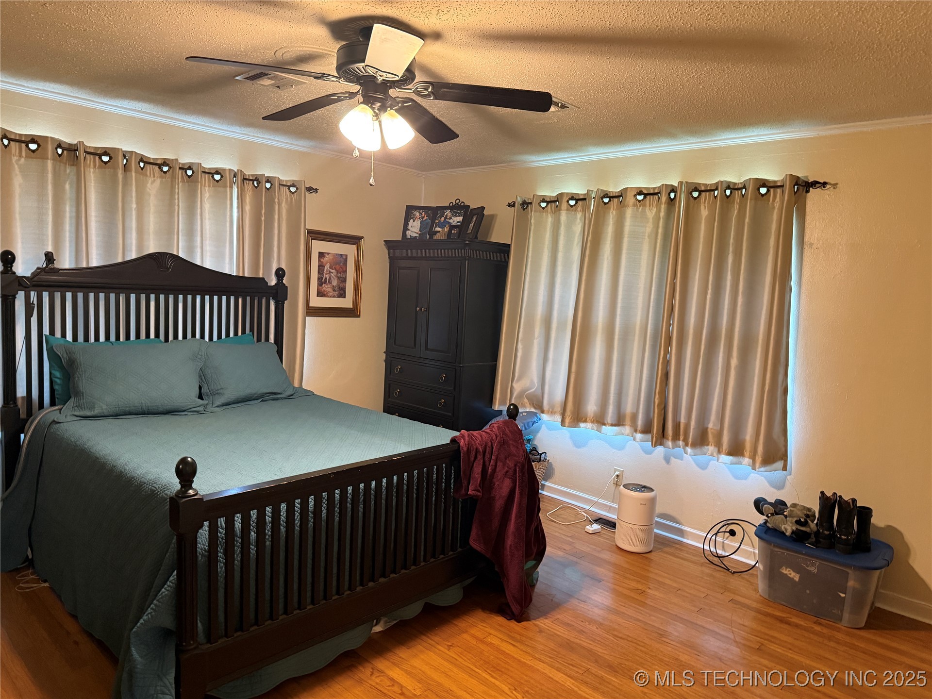 11 Jon Property Photo 6