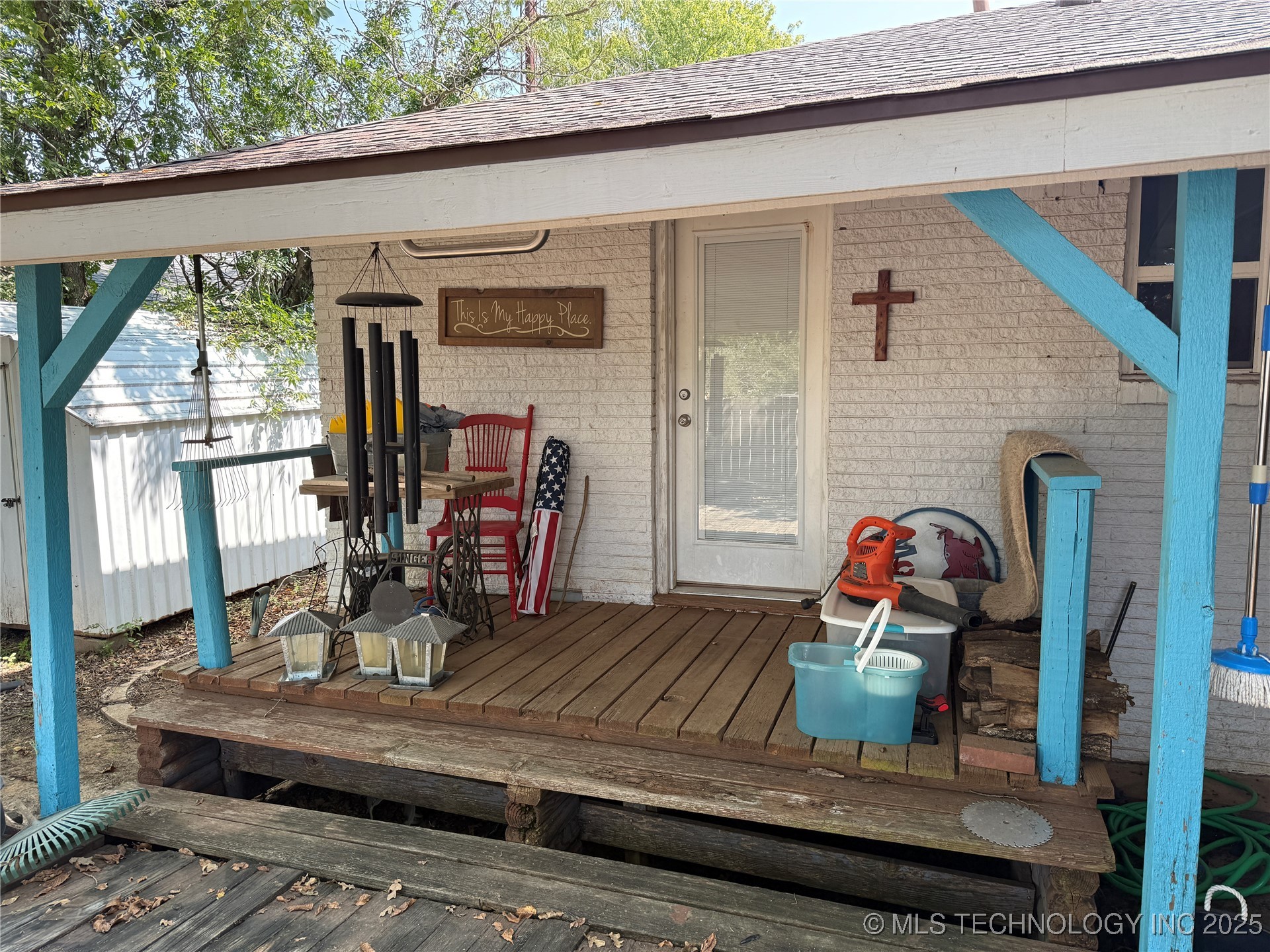 11 Jon Property Photo 15