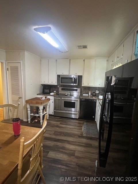 11 Jon Property Photo 21