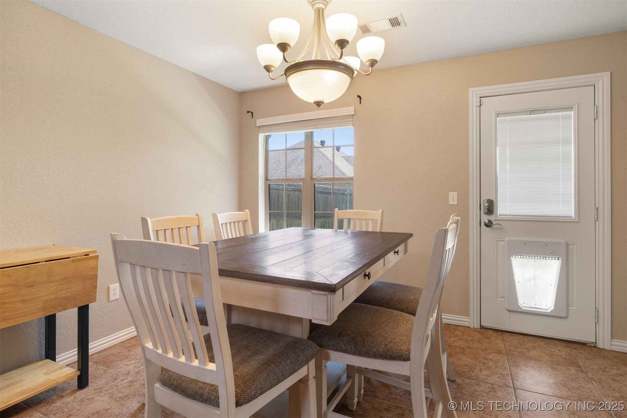 5428 Roadrunner Drive Property Photo 10