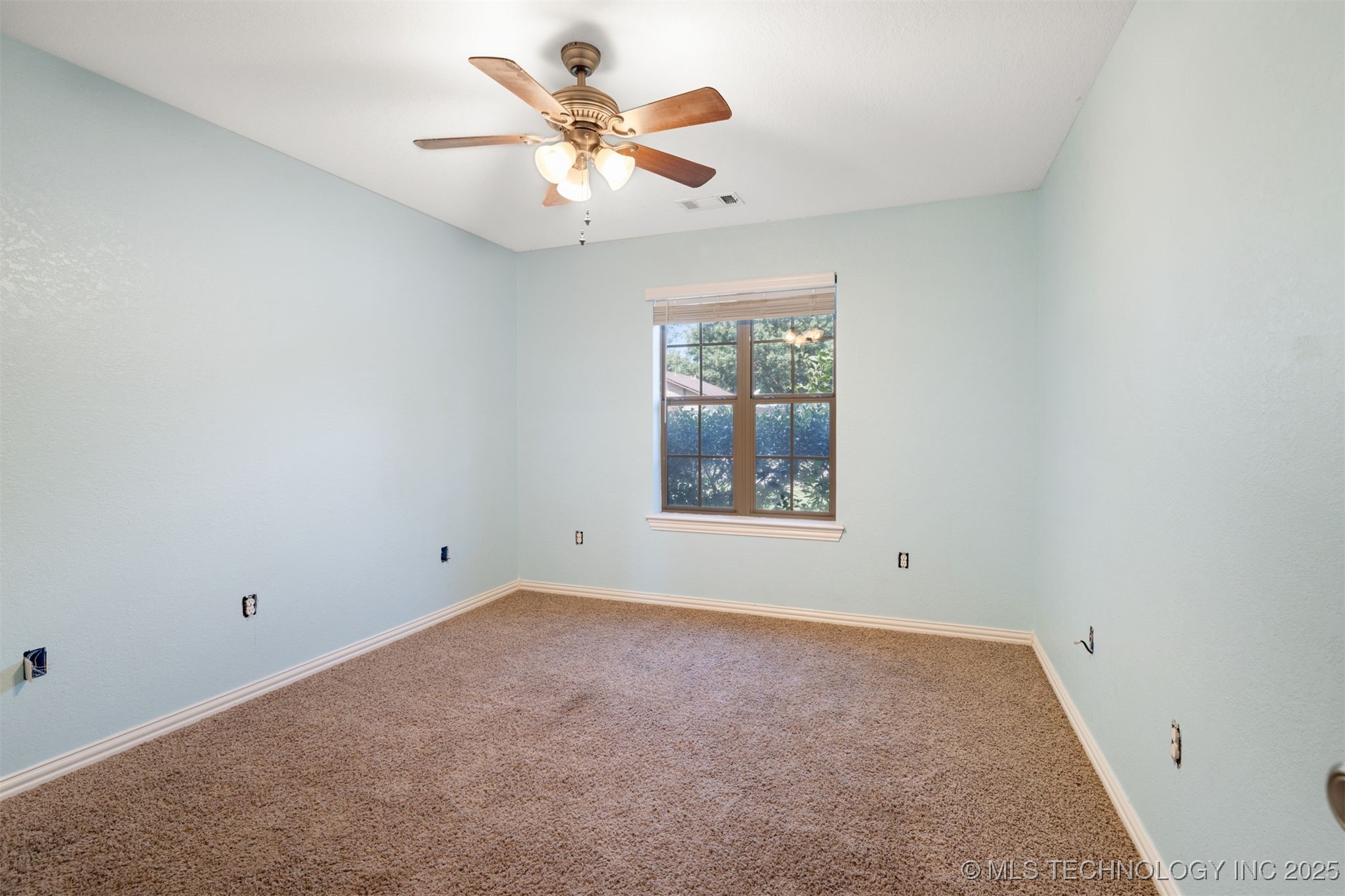 5428 Roadrunner Drive Property Photo 15