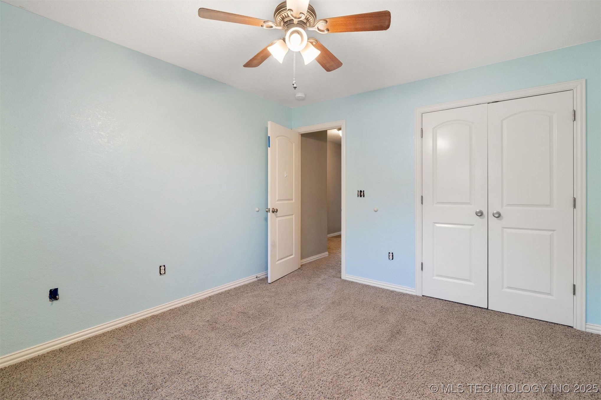 5428 Roadrunner Drive Property Photo 16