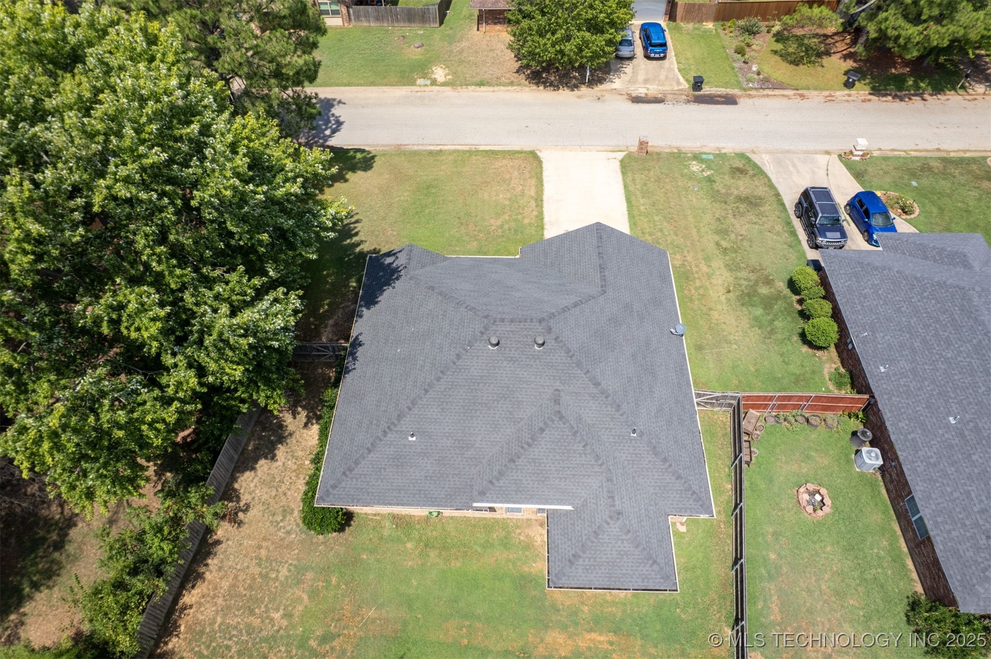 5428 Roadrunner Drive Property Photo 23