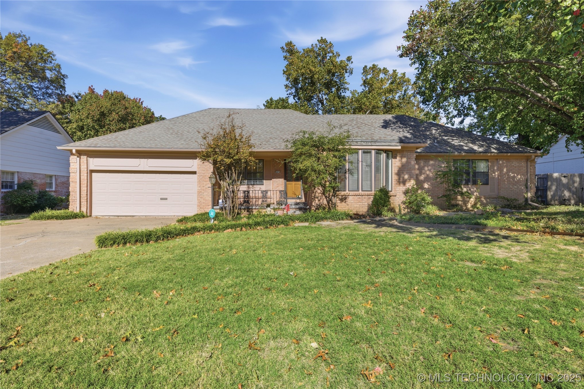 6073 E 56TH Street Property Photo 1