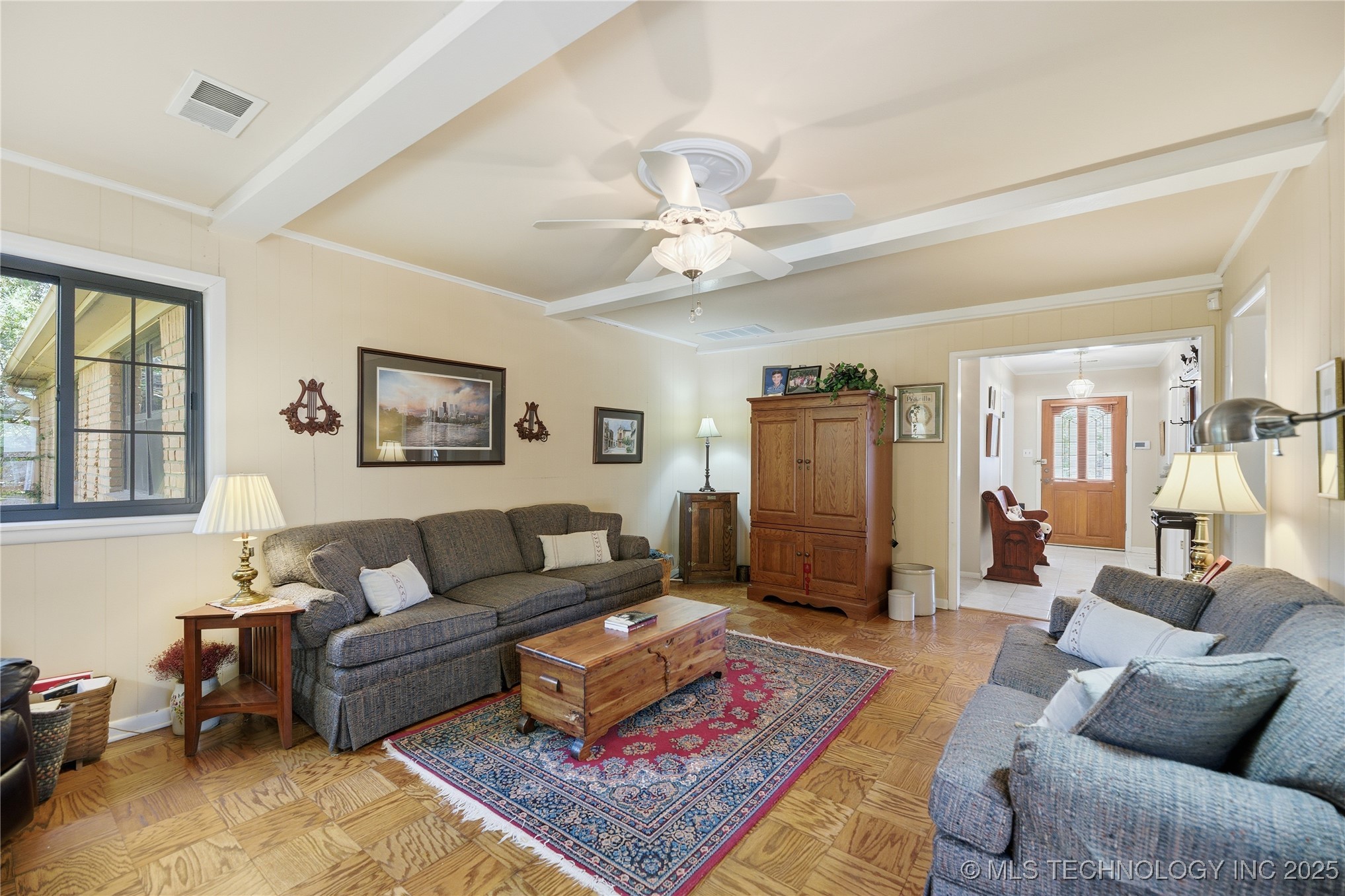 6073 E 56th Street Property Photo 4