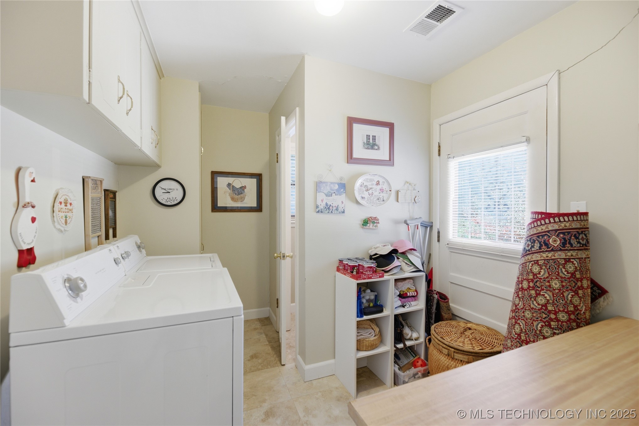 6073 E 56th Street Property Photo 11