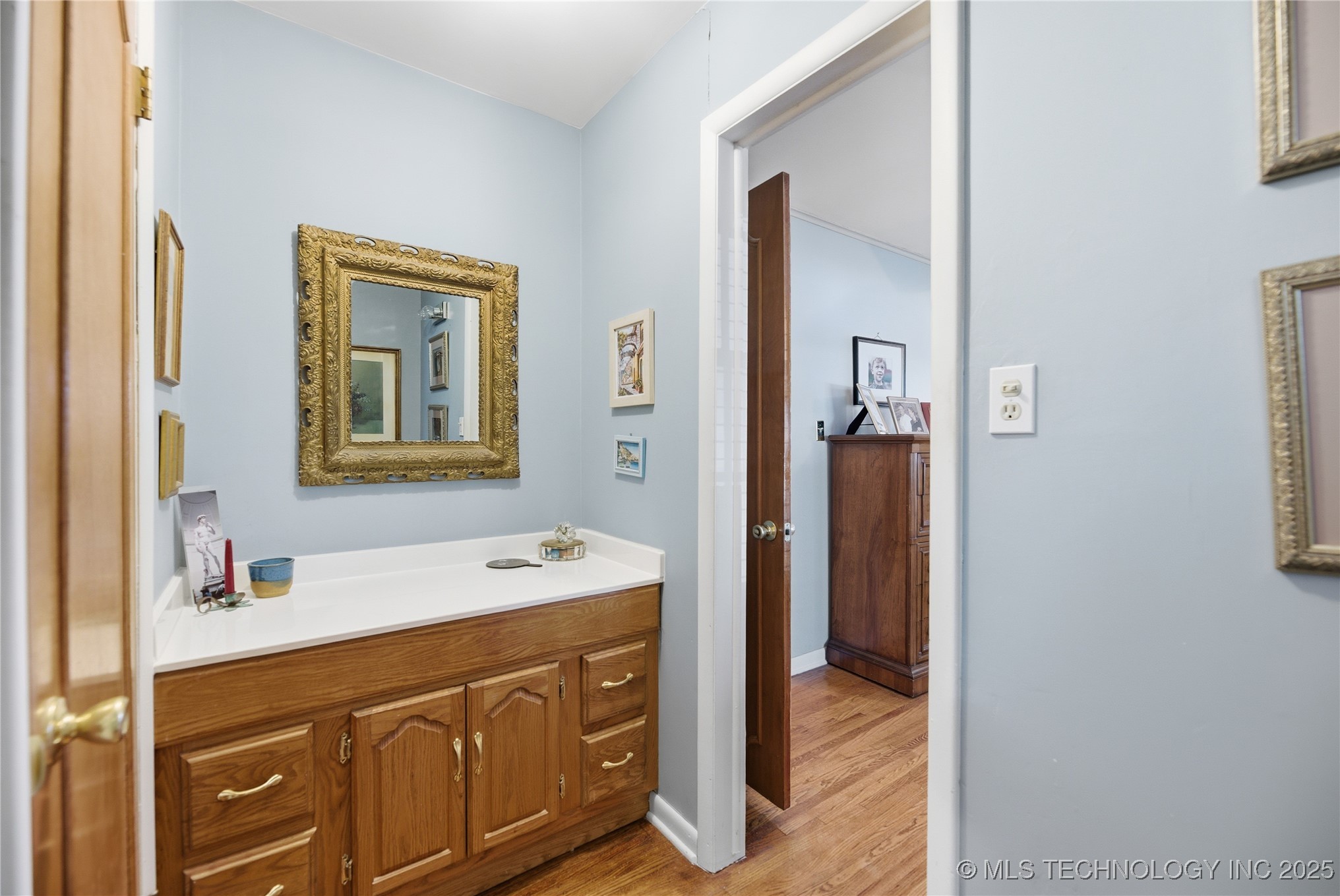 6073 E 56th Street Property Photo 15